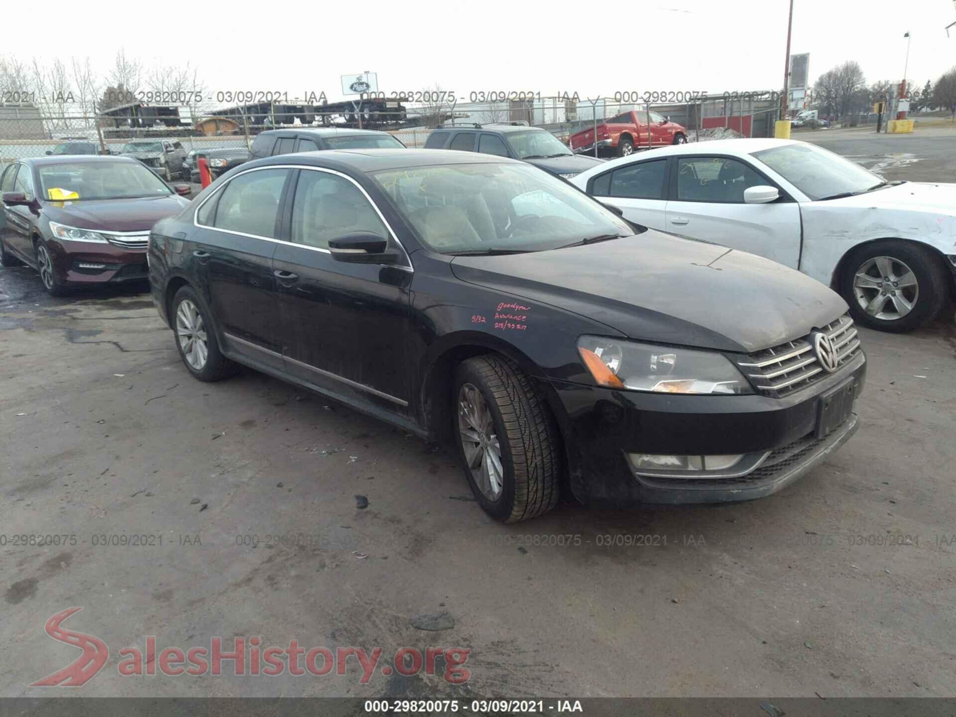 2013 VOLKSWAGEN PASSAT — VIN 1VWCP7A33DC070331
