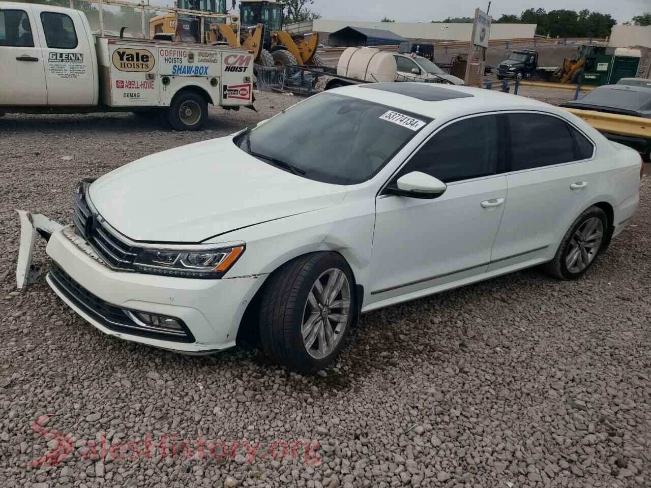 2017 VOLKSWAGEN PASSAT — VIN 1VWCT7A34HC036349