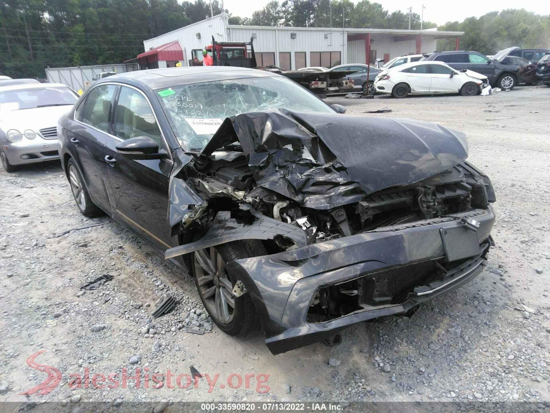 2016 VOLKSWAGEN PASSAT — VIN 1VWCT7A36GC030017