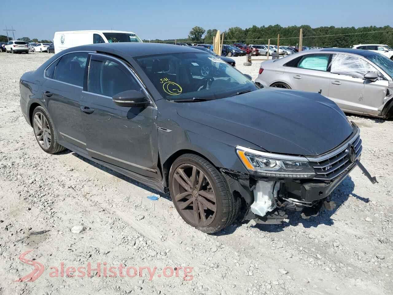 2017 VOLKSWAGEN PASSAT — VIN 1VWDT7A34HC054760