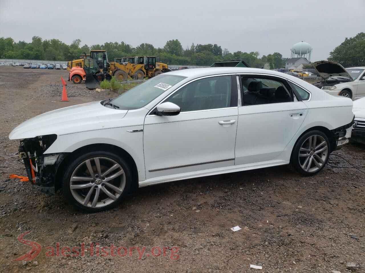 2017 VOLKSWAGEN PASSAT — VIN 1VWDT7A35HC016793