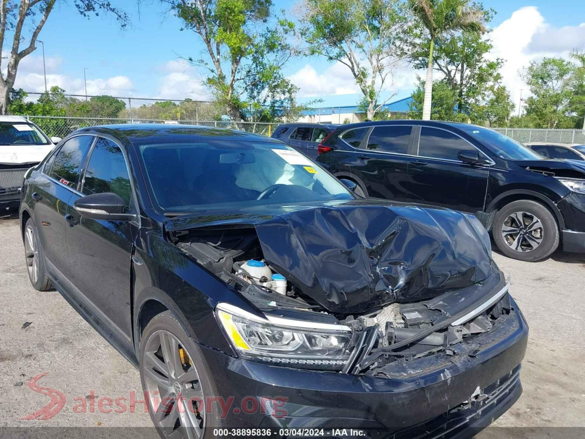 2017 VOLKSWAGEN PASSAT — VIN 1VWDT7A3XHC015901
