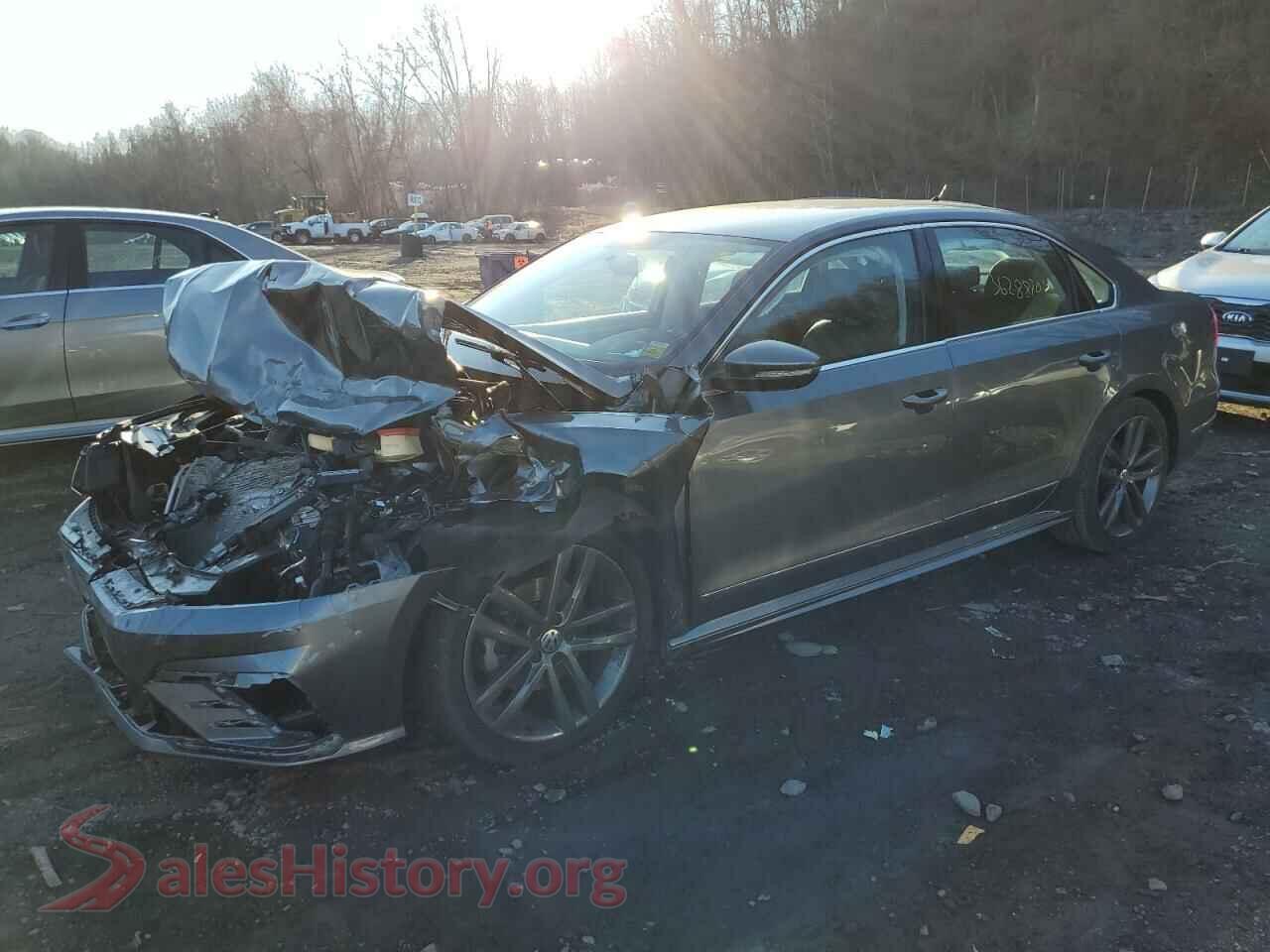 2017 VOLKSWAGEN PASSAT — VIN 1VWDT7A3XHC077573