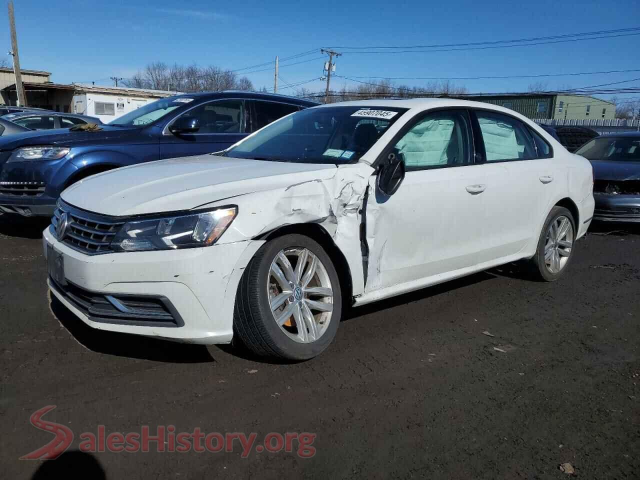 2019 VOLKSWAGEN PASSAT — VIN 1VWLA7A33KC001587