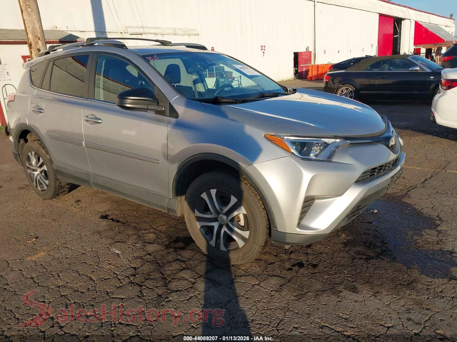 2017 TOYOTA RAV4 — VIN 2T3BFREV5HW643029