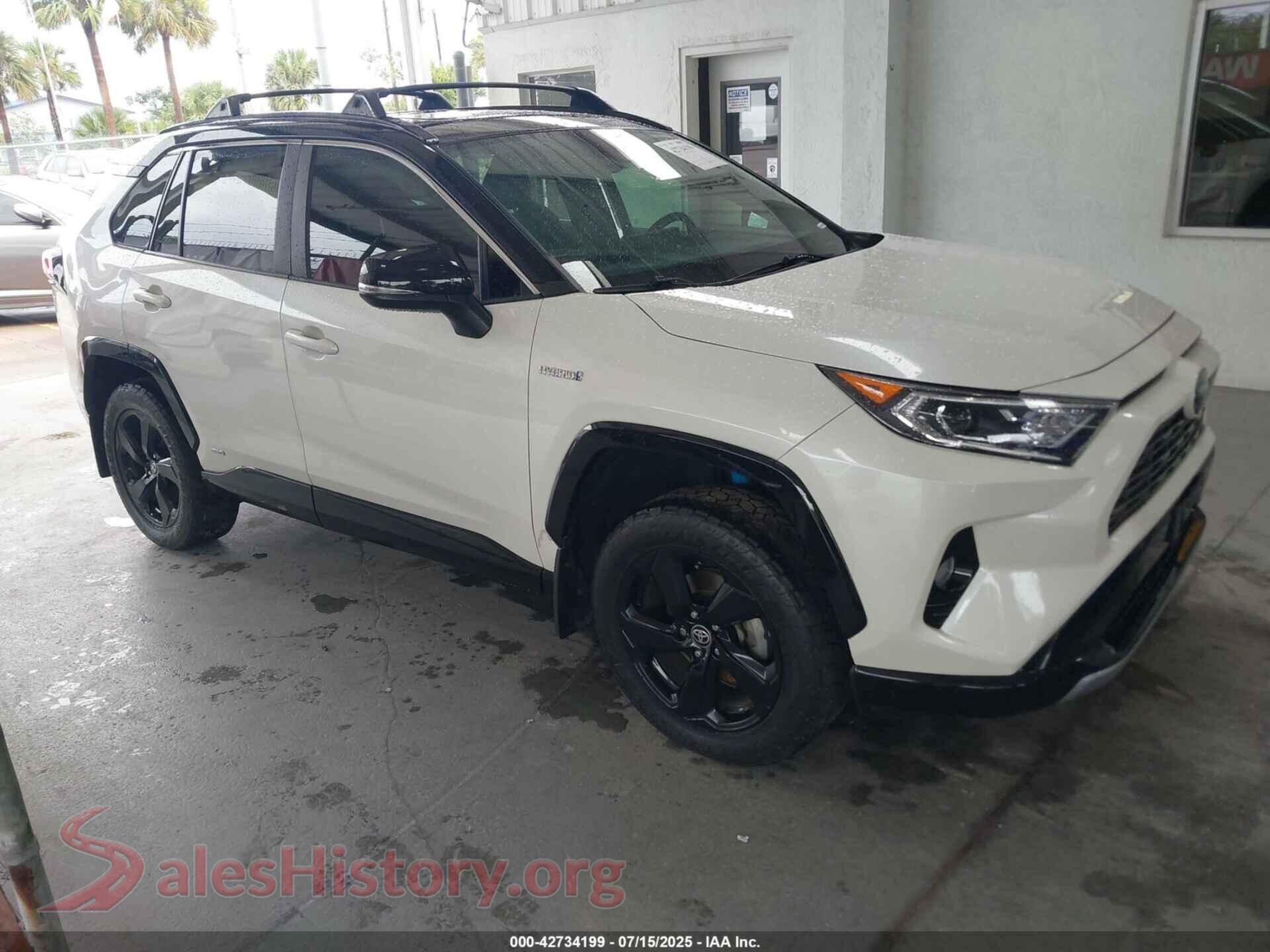2021 TOYOTA RAV4 HYBRID — VIN 2T3E6RFV0MW017622