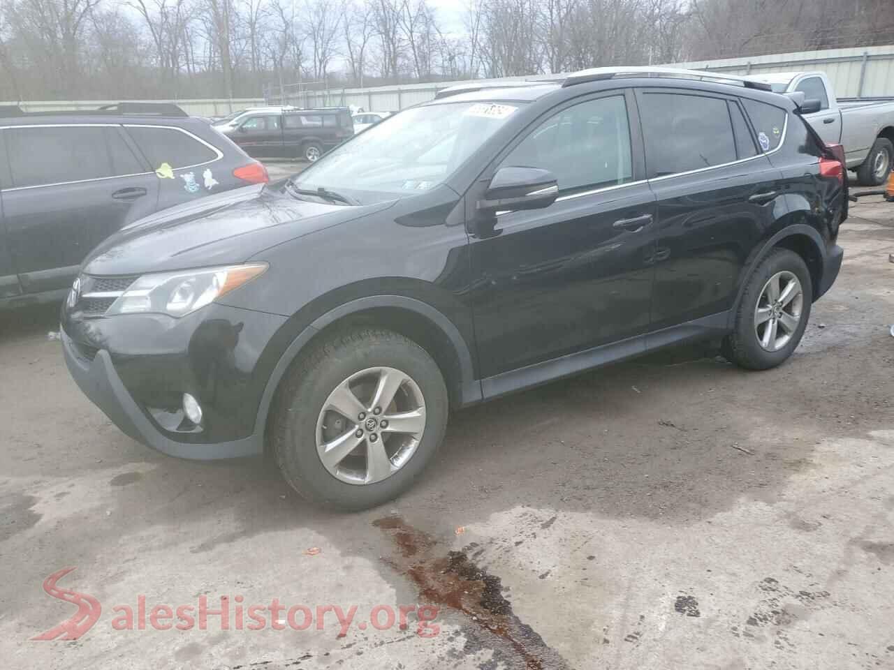 2015 TOYOTA RAV4 — VIN 2T3RFREV2FW362107