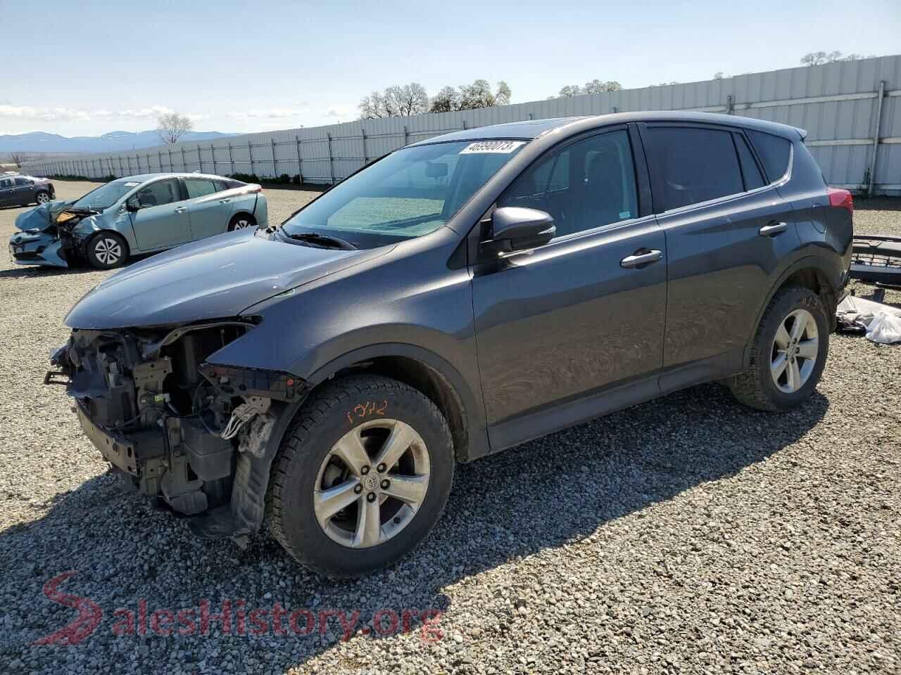2013 TOYOTA RAV4 — VIN 2T3RFREV5DW032801