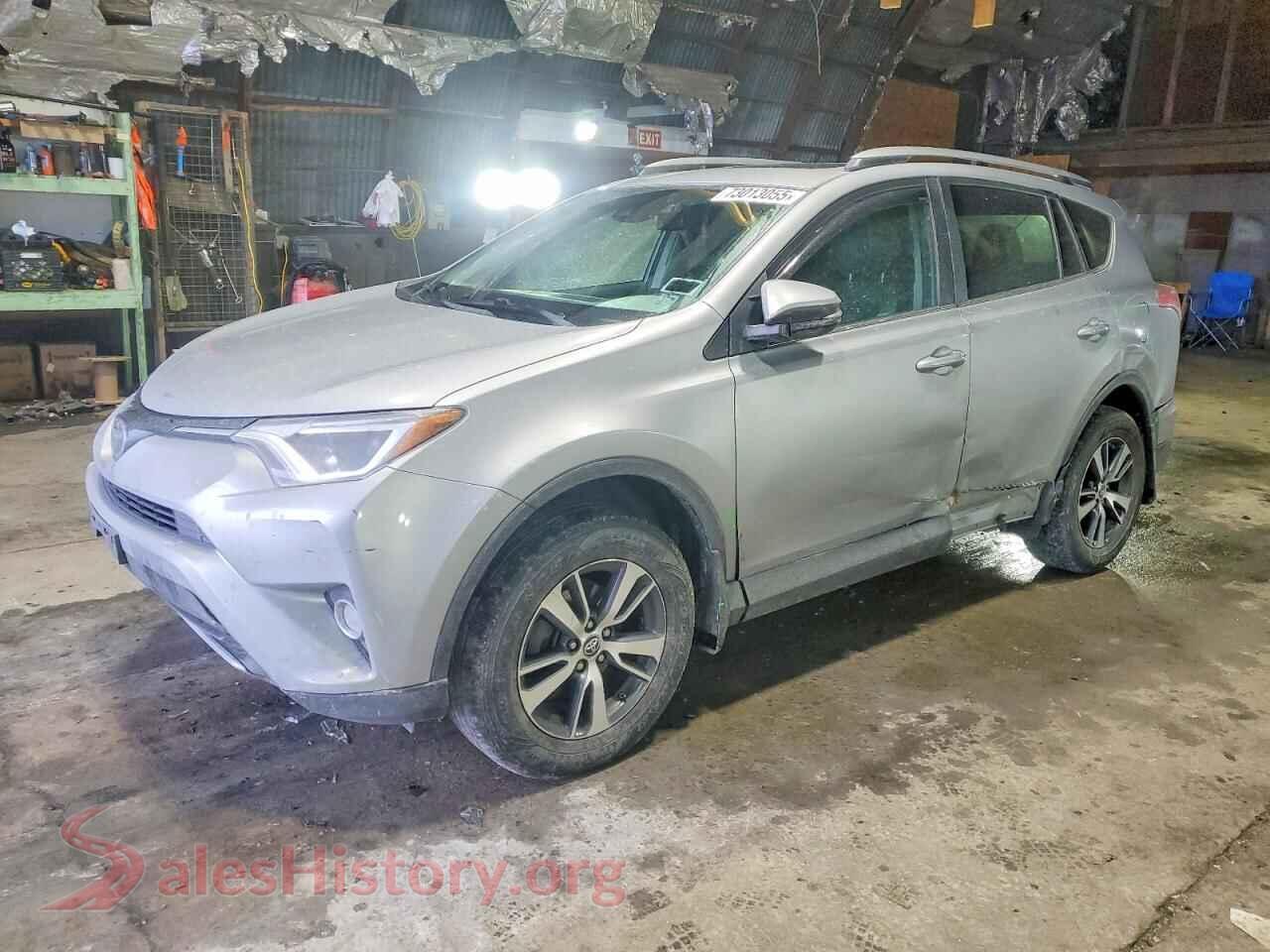 2017 TOYOTA RAV4 — VIN 2T3RFREVXHW660049