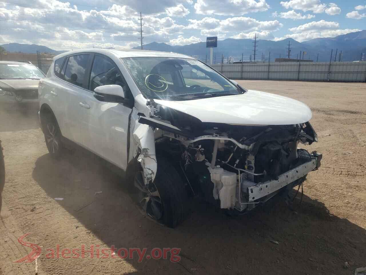 2018 TOYOTA RAV4 — VIN 2T3RFREVXJW813518
