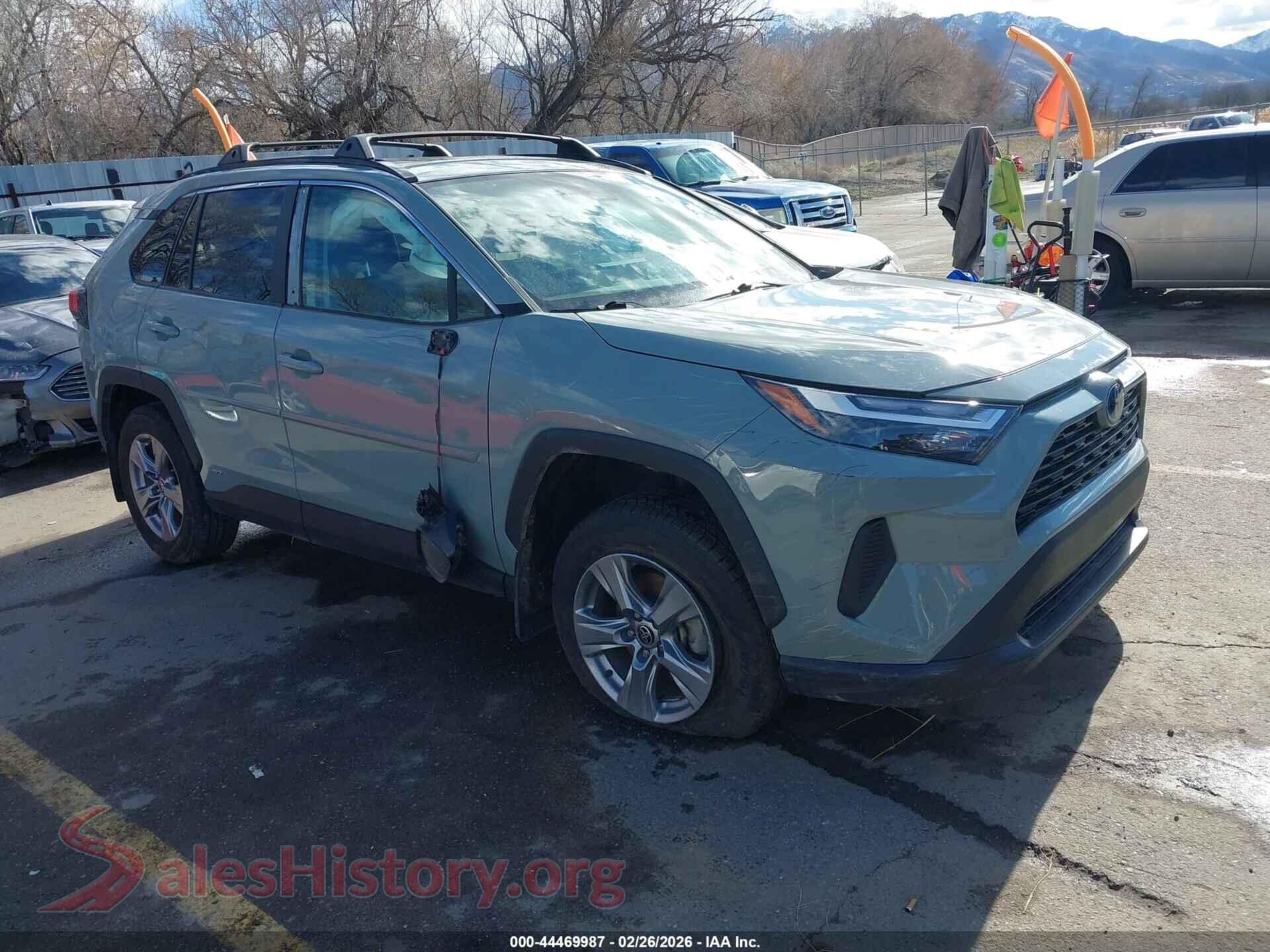 2022 TOYOTA RAV4 HYBRID — VIN 2T3RWRFV6NW130395