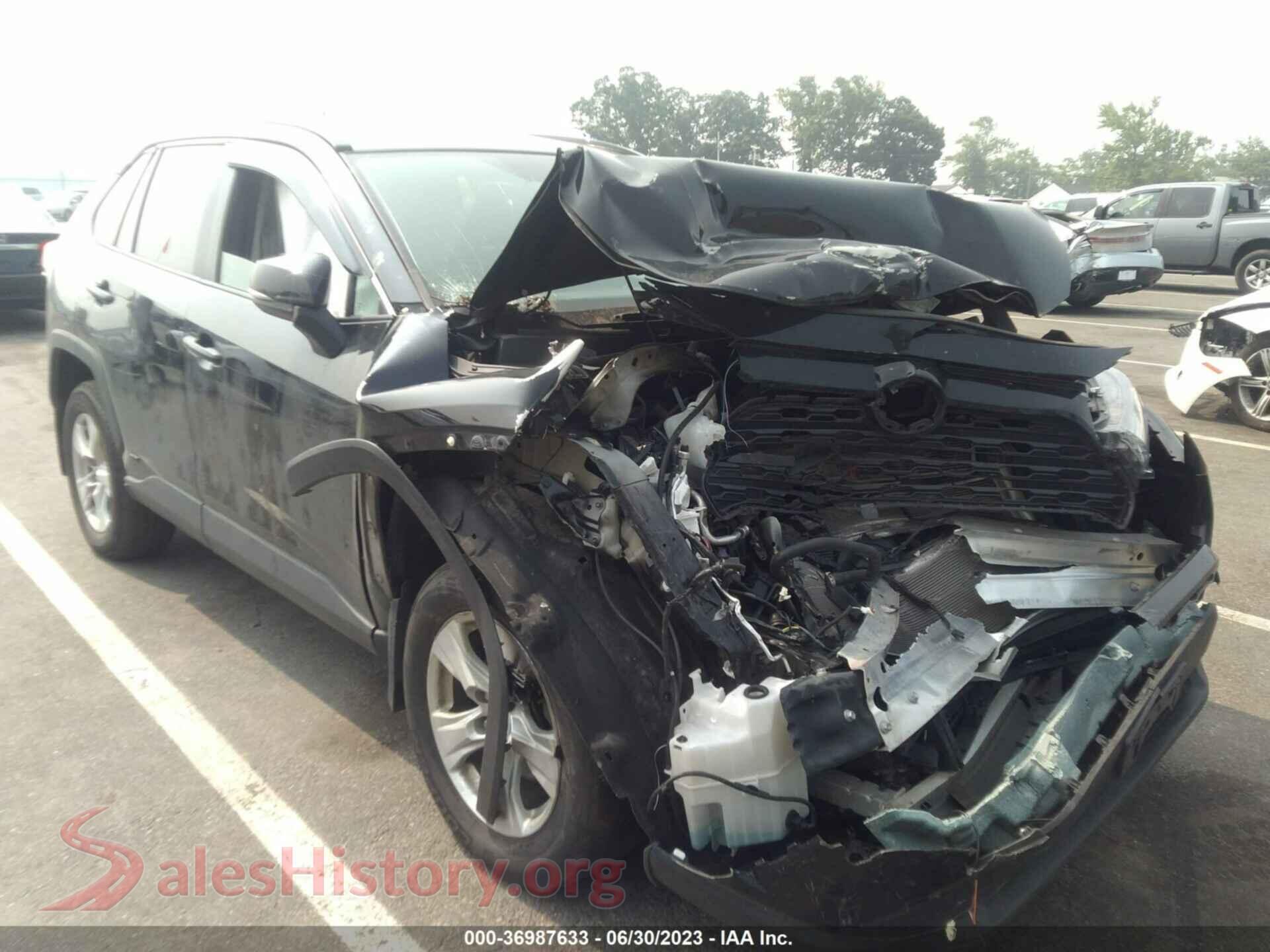 2020 TOYOTA RAV4 — VIN 2T3RWRFV7LW087957