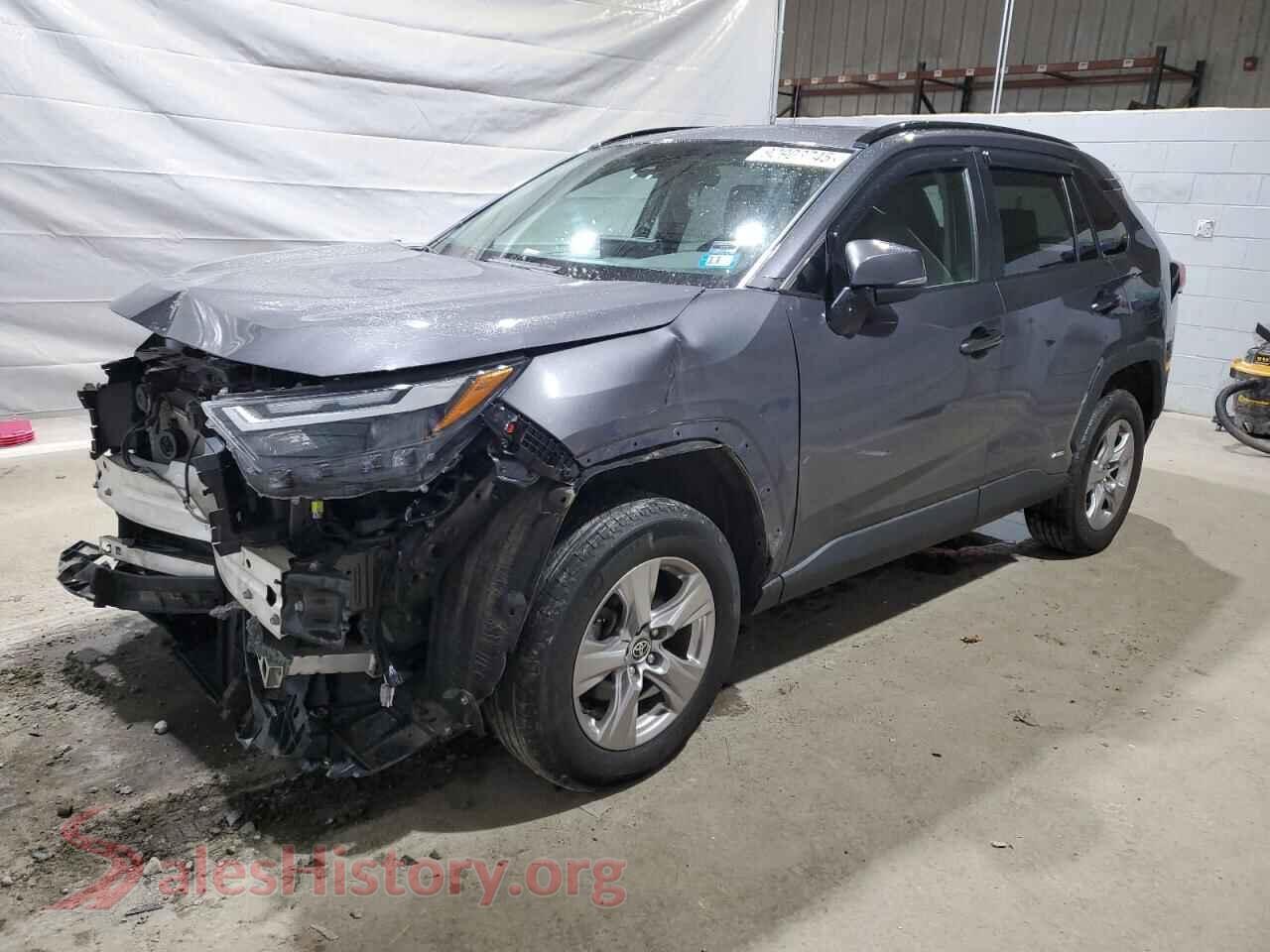 2022 TOYOTA RAV4 — VIN 2T3RWRFVXNW142873