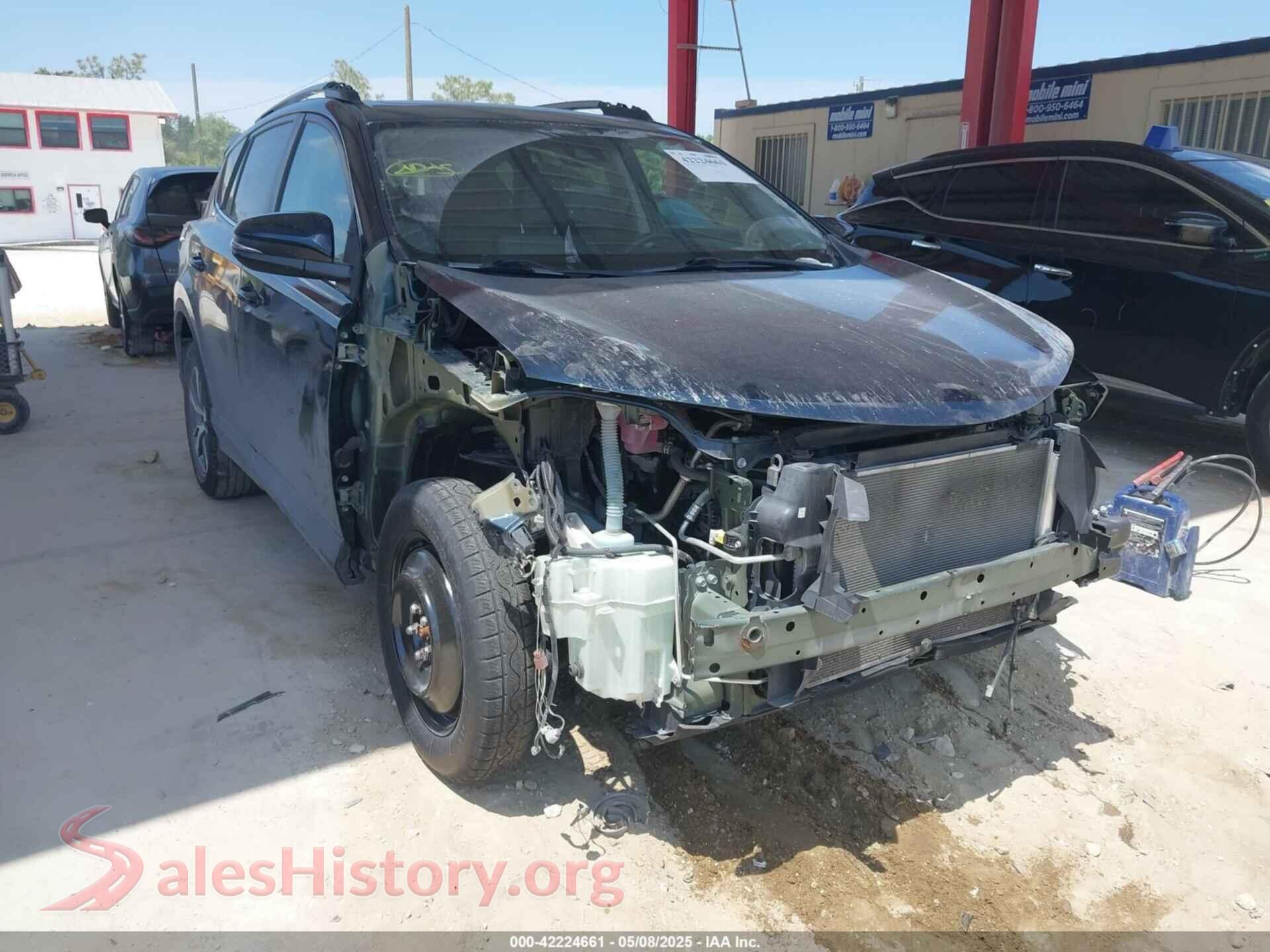 2018 TOYOTA RAV4 — VIN 2T3WFREV2JW418817