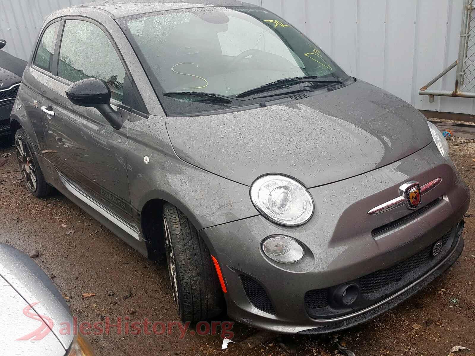 2013 FIAT 500 — VIN 3C3CFFFH8DT744633
