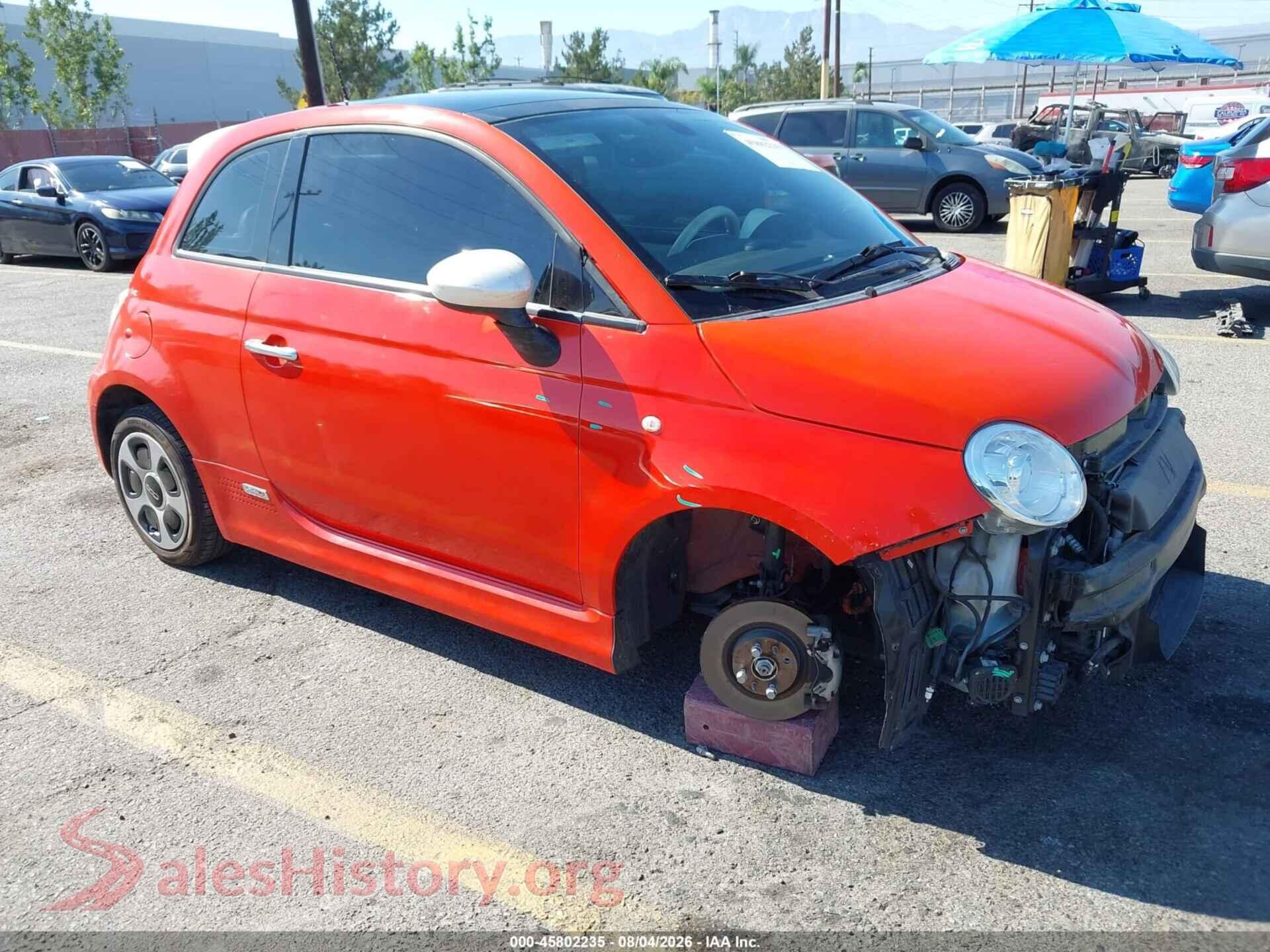2018 FIAT 500E — VIN 3C3CFFGE0JT377551