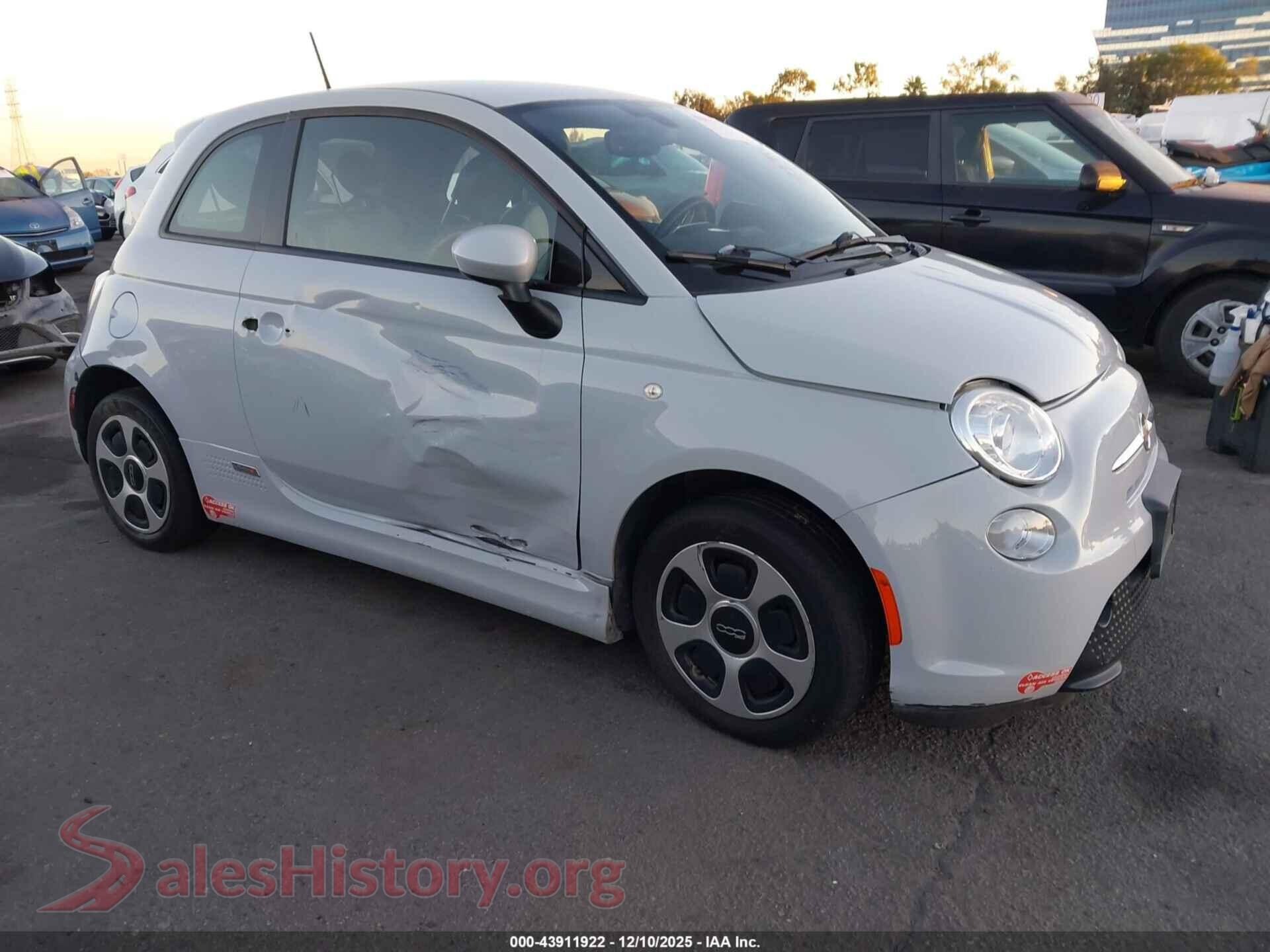 2017 FIAT 500E — VIN 3C3CFFGE1HT561715