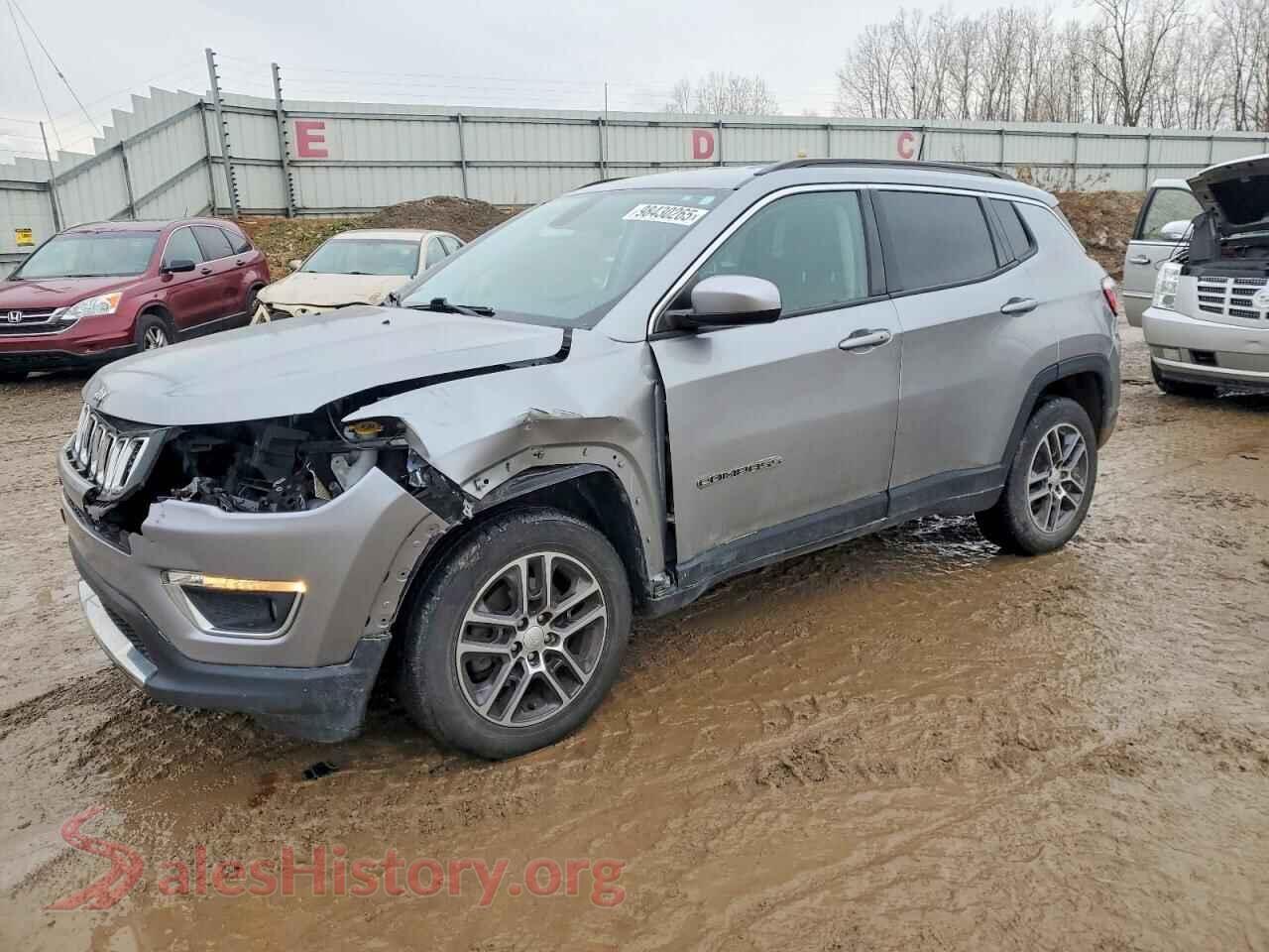 2017 JEEP COMPASS — VIN 3C4NJDBB4HT660713