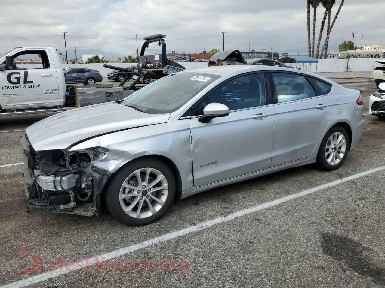 2019 FORD FUSION — VIN 3FA6P0LU1KR151829