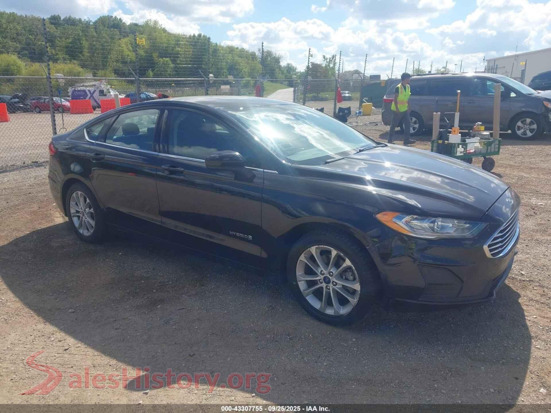2019 FORD FUSION HYBRID — VIN 3FA6P0LU4KR169192