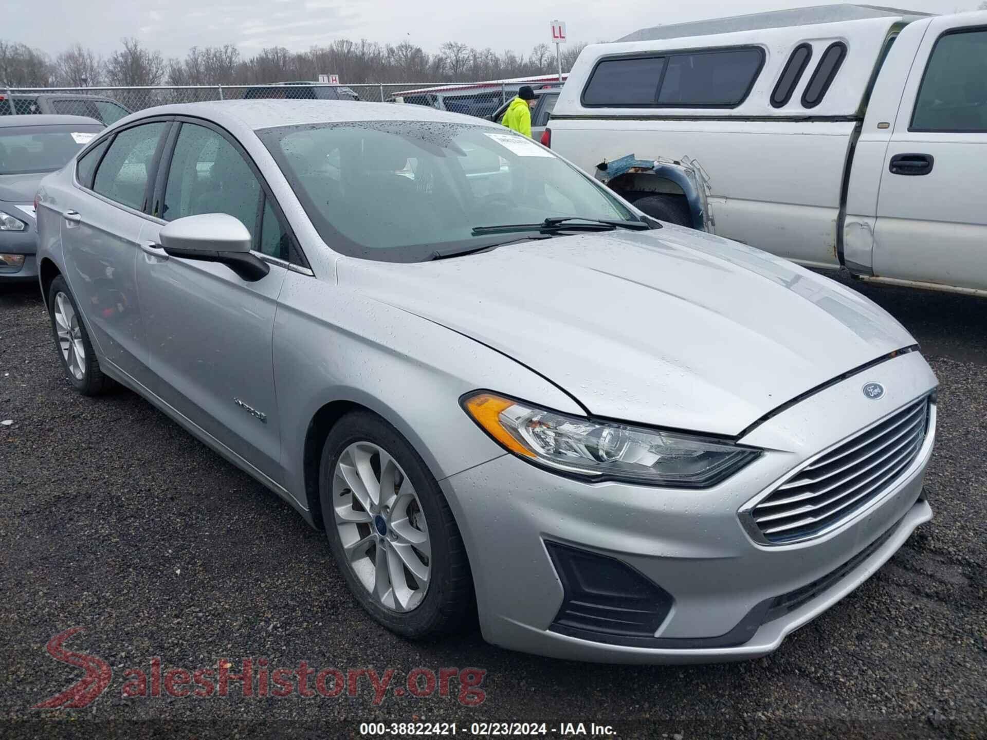 2019 FORD FUSION HYBRID — VIN 3FA6P0LU4KR204992