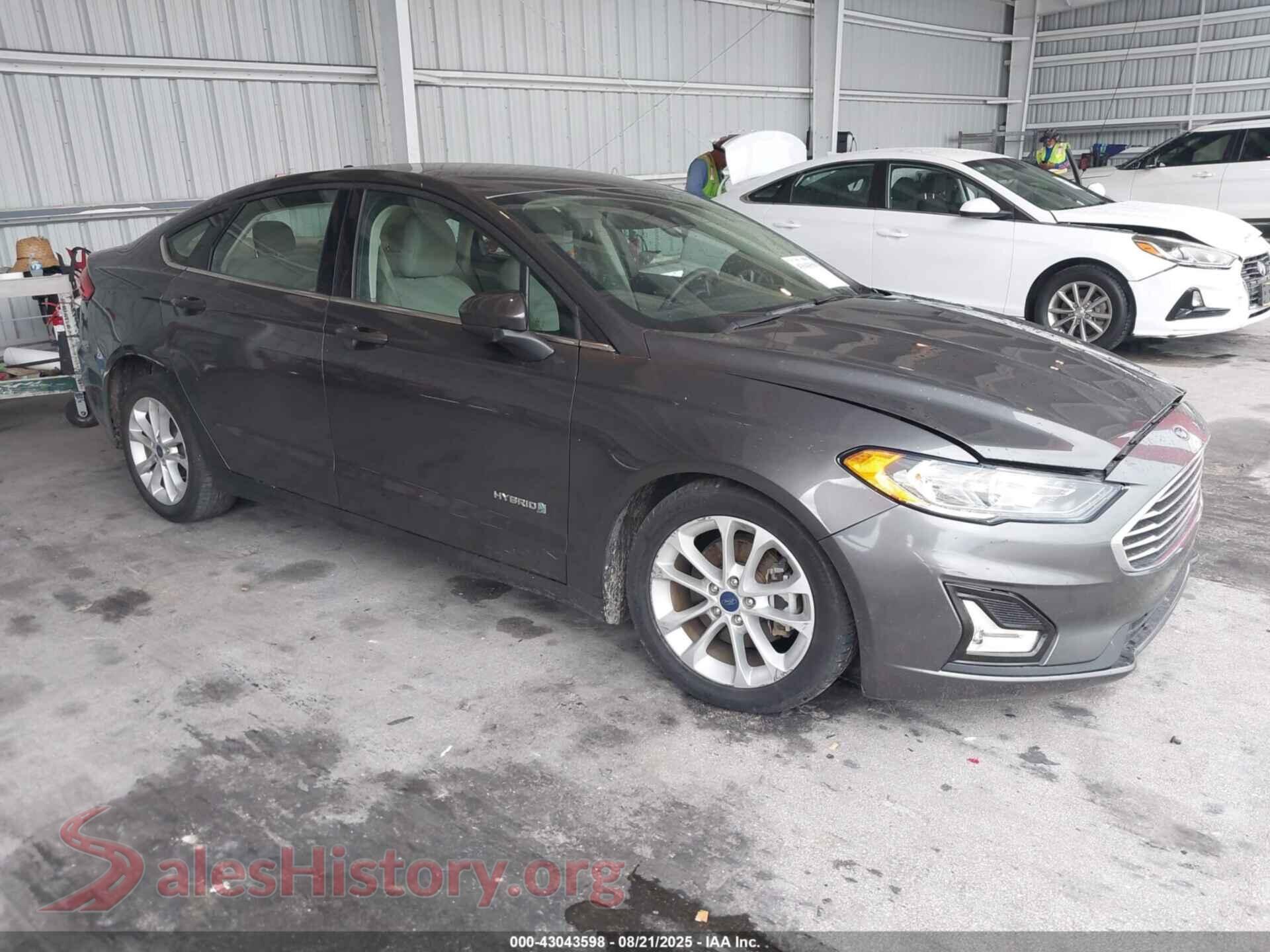 2019 FORD FUSION HYBRID — VIN 3FA6P0LU6KR220580