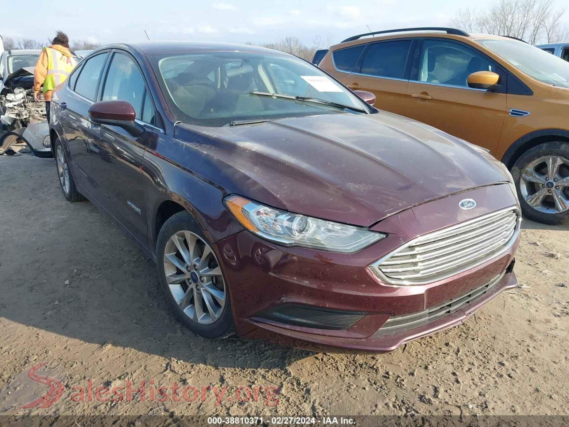 2017 FORD FUSION HYBRID — VIN 3FA6P0LU8HR271975
