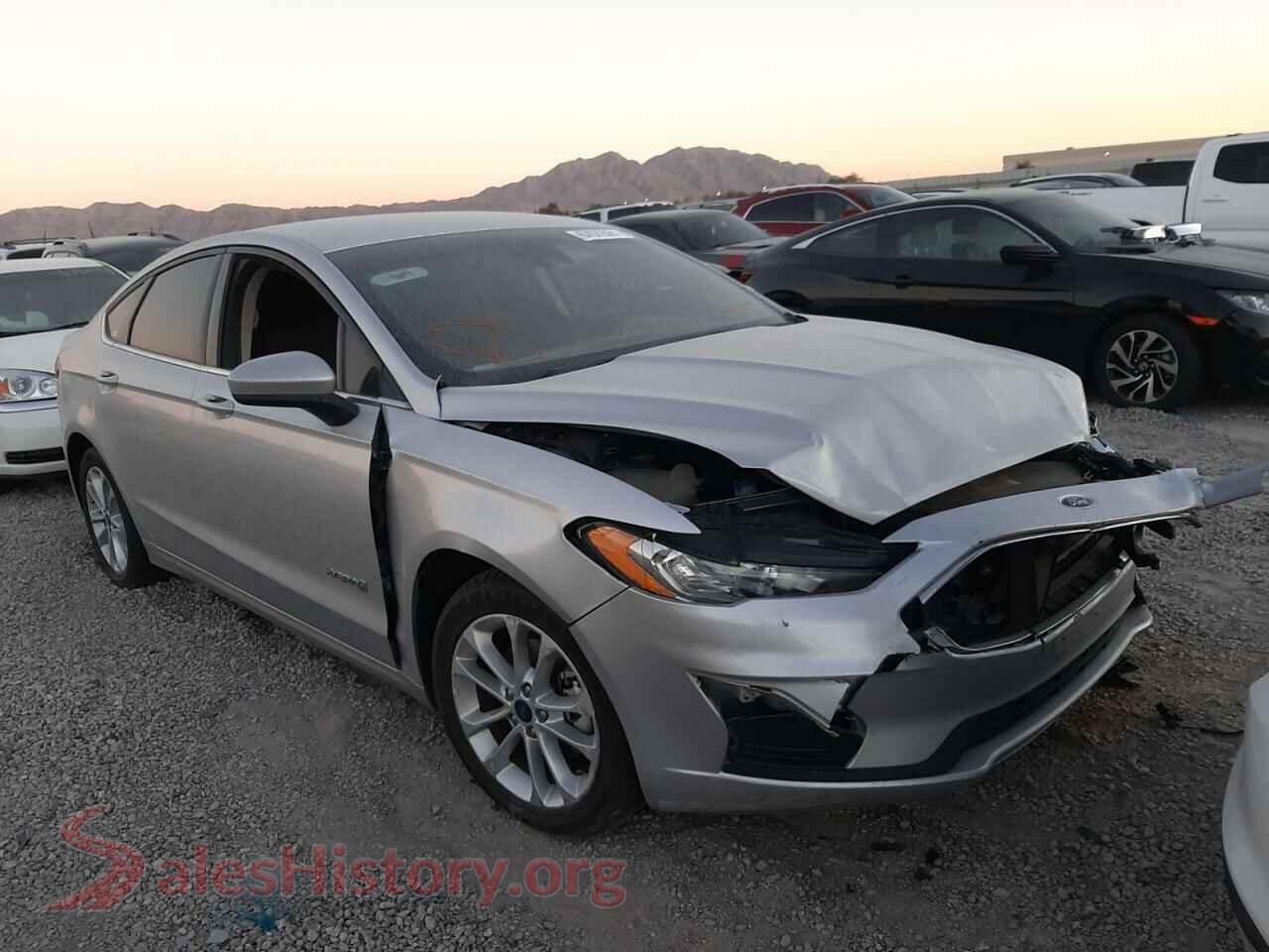 2019 FORD FUSION — VIN 3FA6P0LU8KR143761