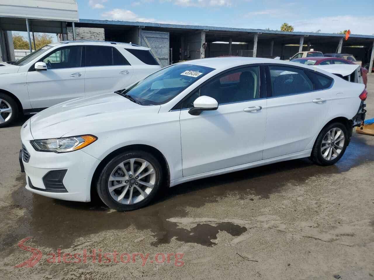 2020 FORD FUSION — VIN 3FA6P0LU9LR113055