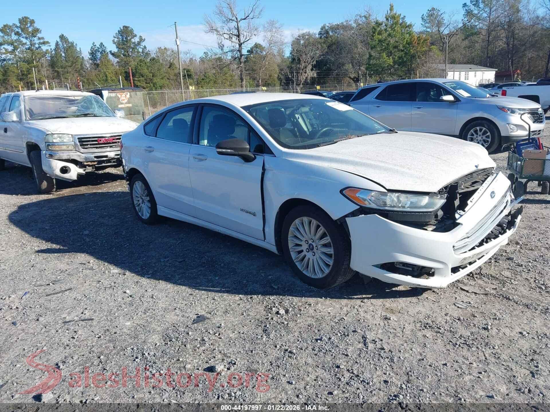 2013 FORD FUSION HYBRID — VIN 3FA6P0LUXDR373319