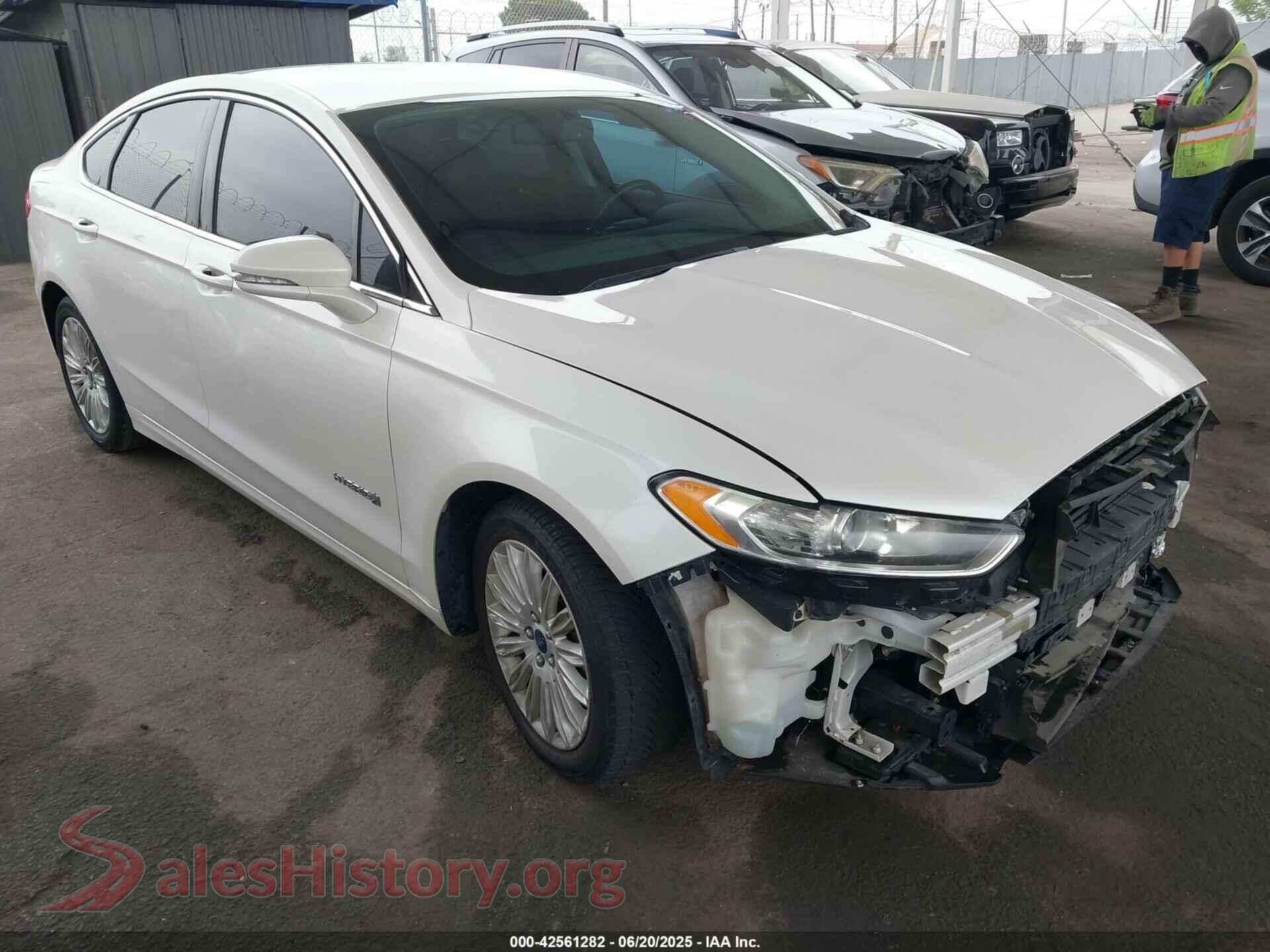 2015 FORD FUSION HYBRID — VIN 3FA6P0LUXFR245665