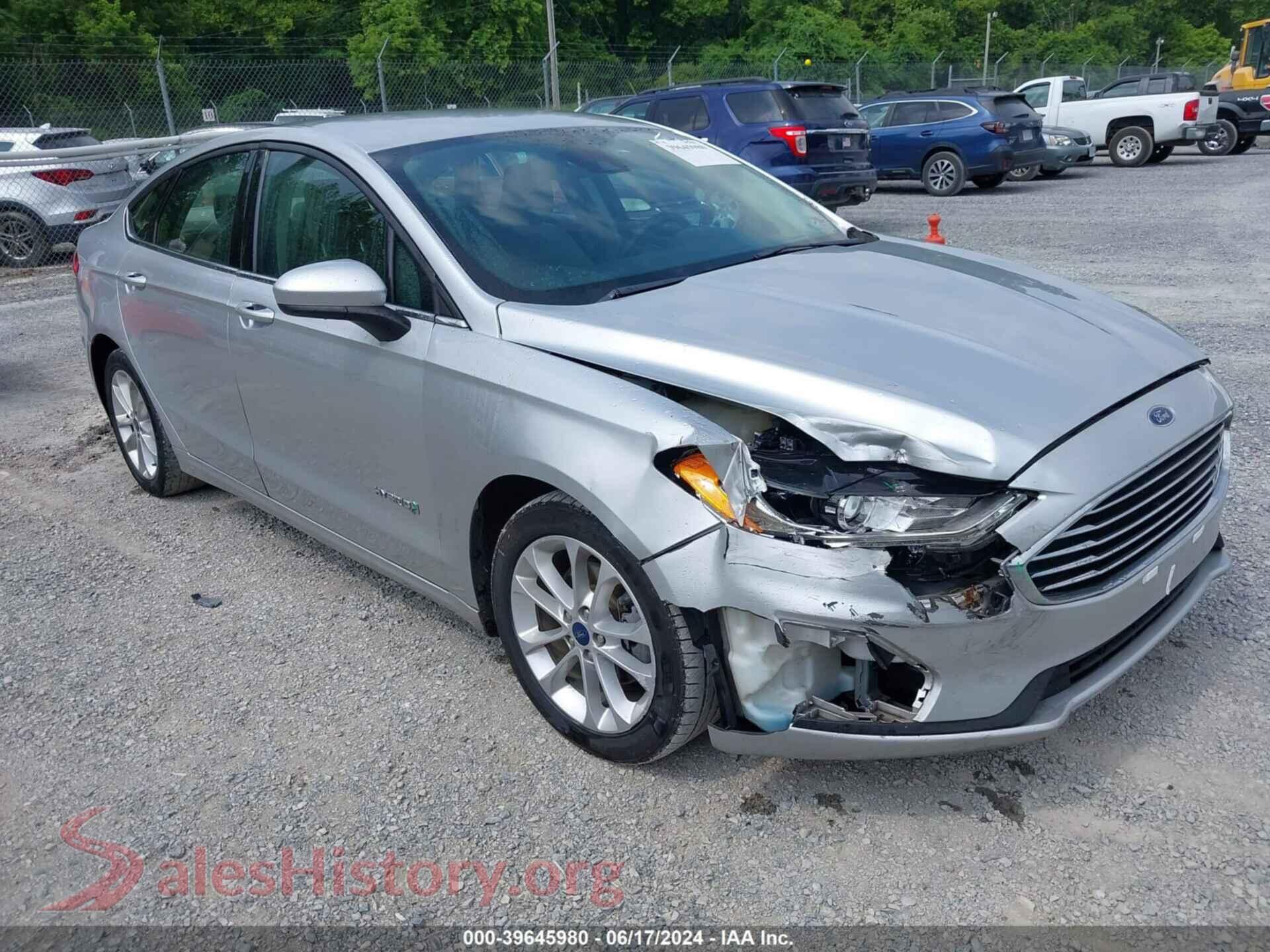 2019 FORD FUSION HYBRID — VIN 3FA6P0LUXKR263397