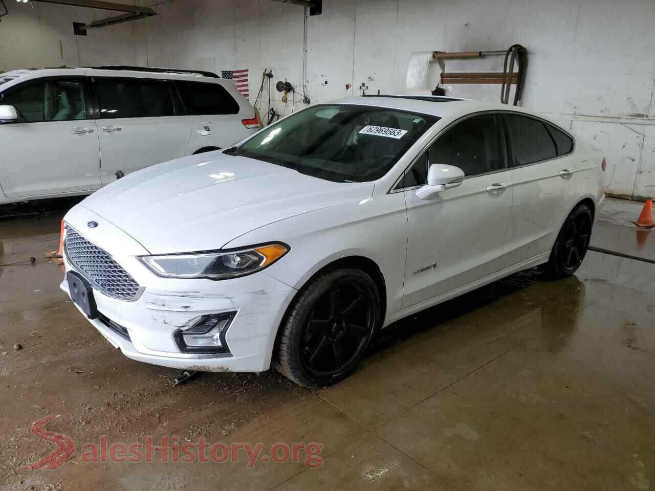 2019 FORD FUSION — VIN 3FA6P0RU0KR277624