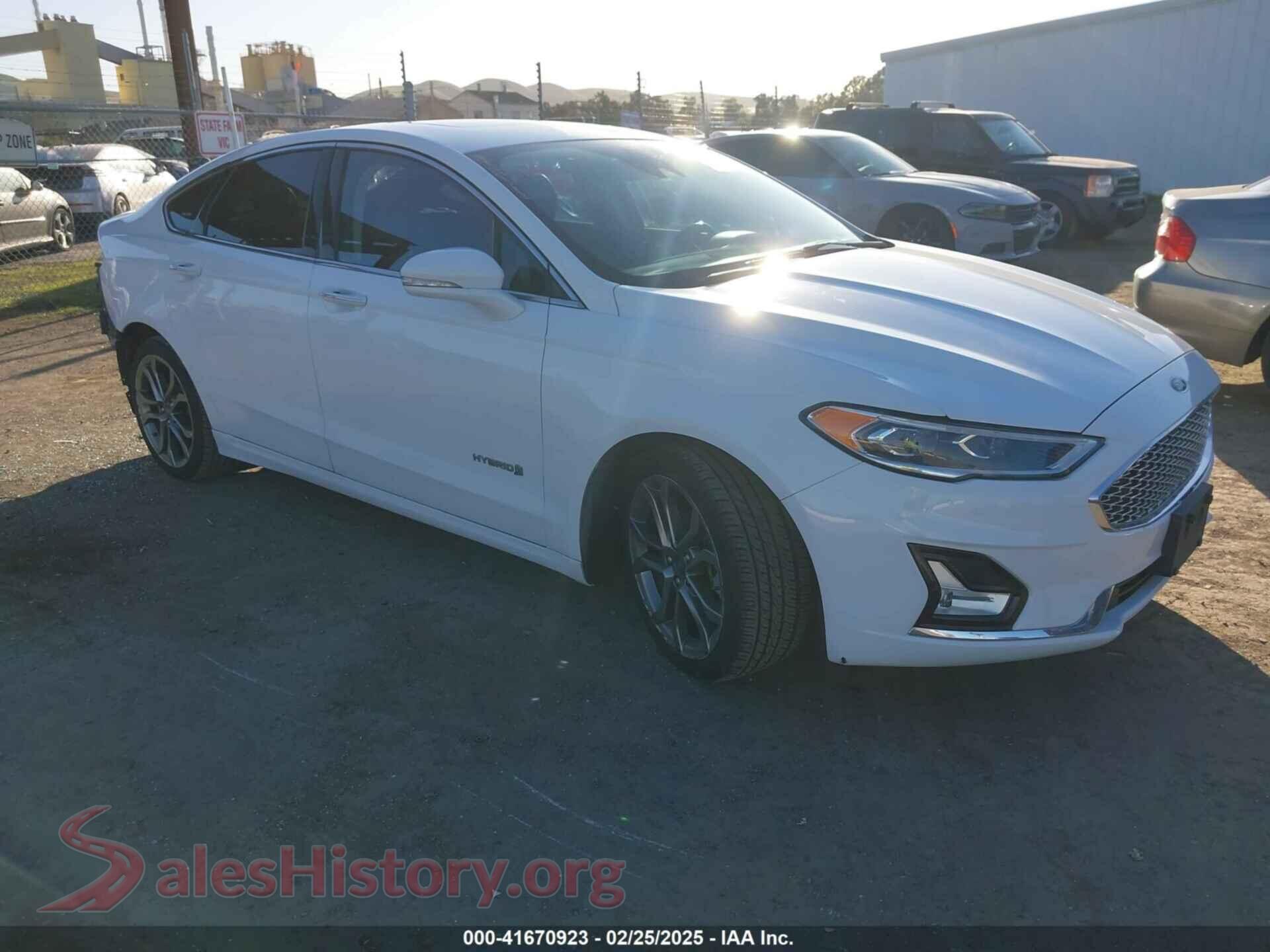 2019 FORD FUSION HYBRID — VIN 3FA6P0RU4KR104799