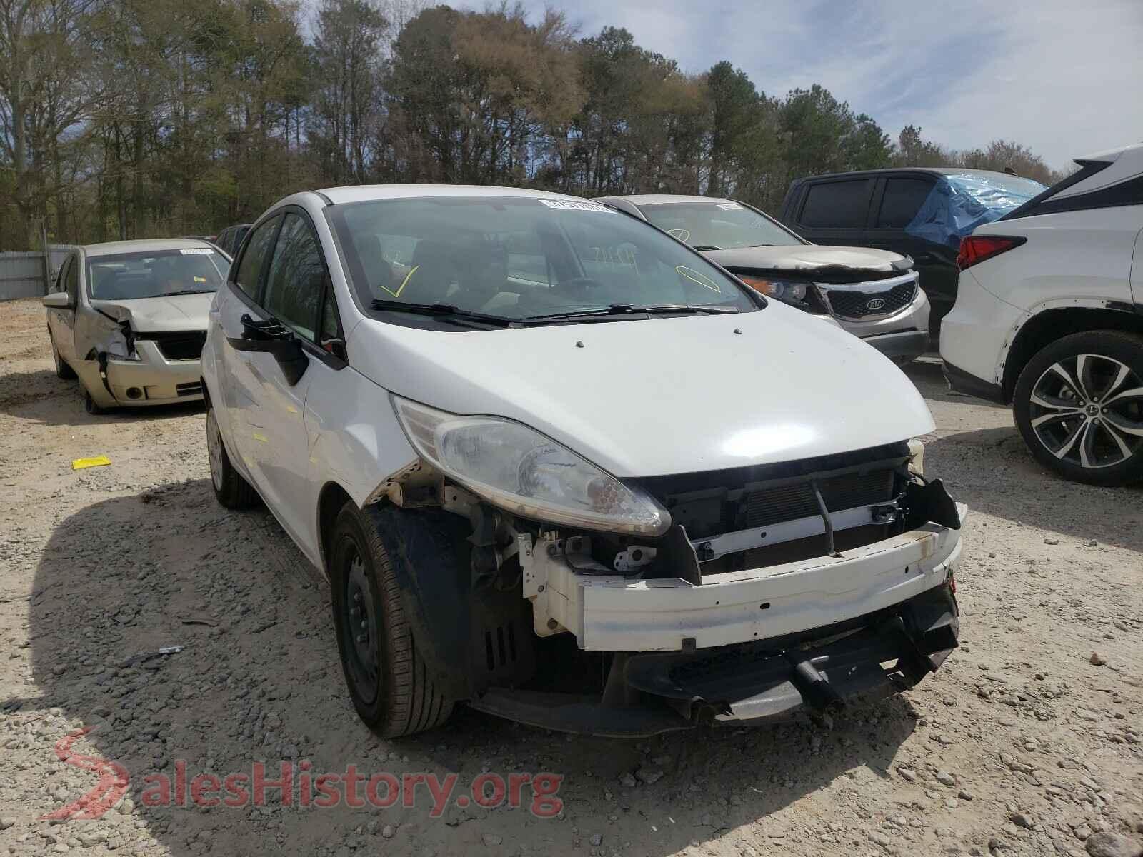 2013 FORD FIESTA — VIN 3FADP4TJ0DM215136