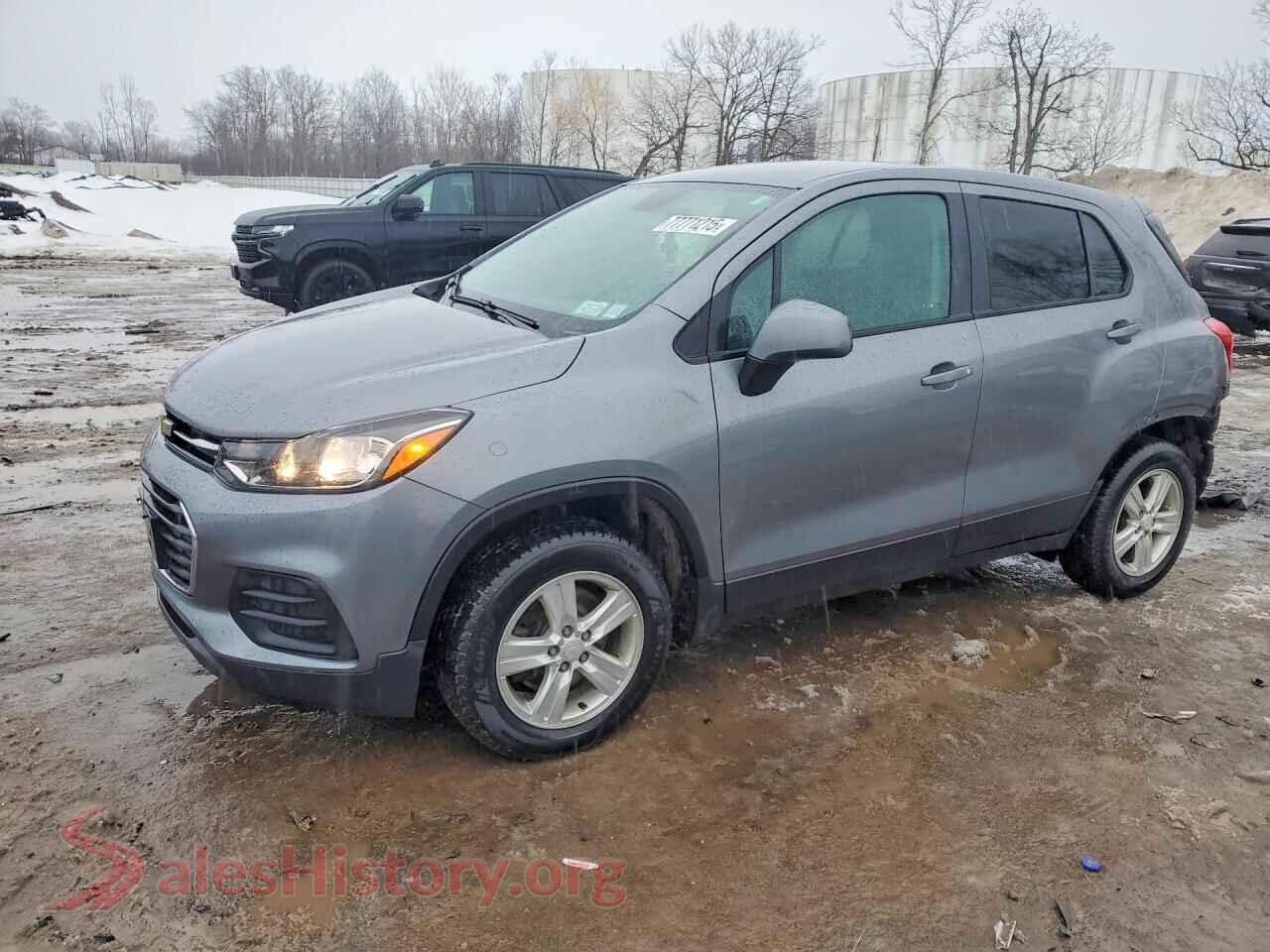 2020 CHEVROLET TRAX — VIN 3GNCJNSB1LL338155