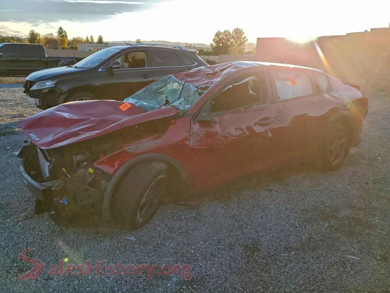 2025 KIA K4 LX — VIN 3KPFT4DE4SE164702