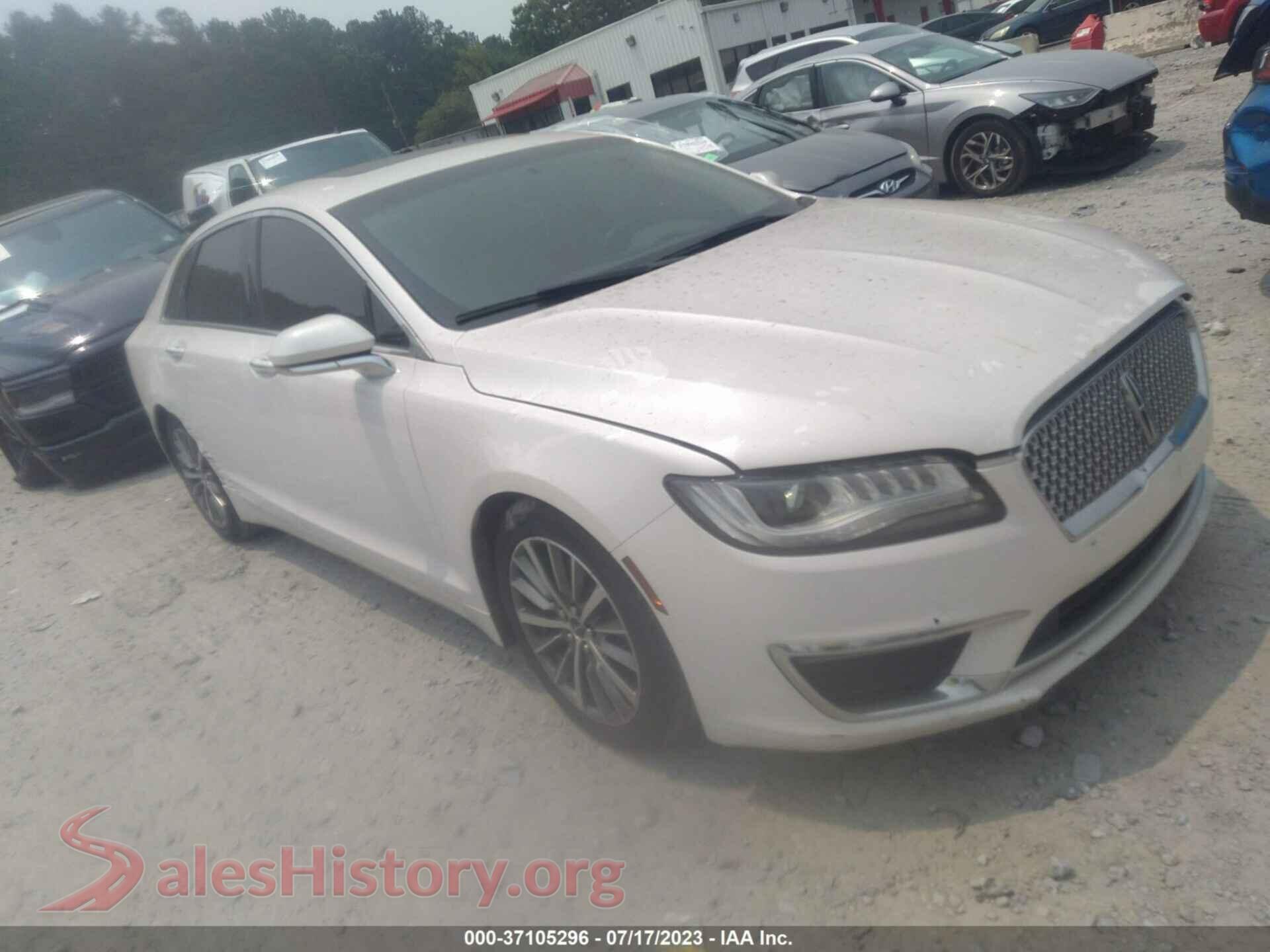 2017 LINCOLN MKZ — VIN 3LN6L5MU8HR600946
