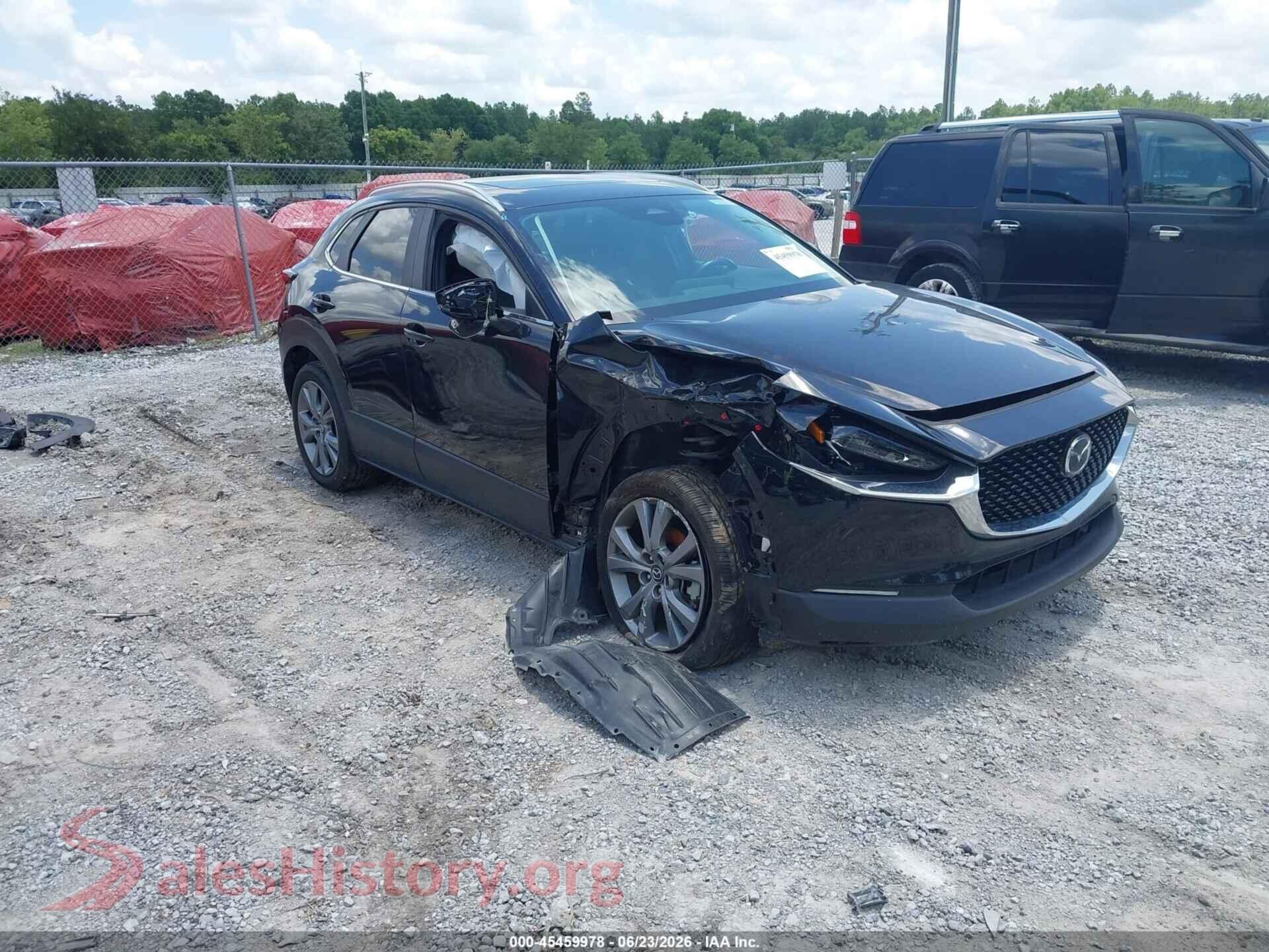 2025 MAZDA CX-30 — VIN 3MVDMBCM7SM800647