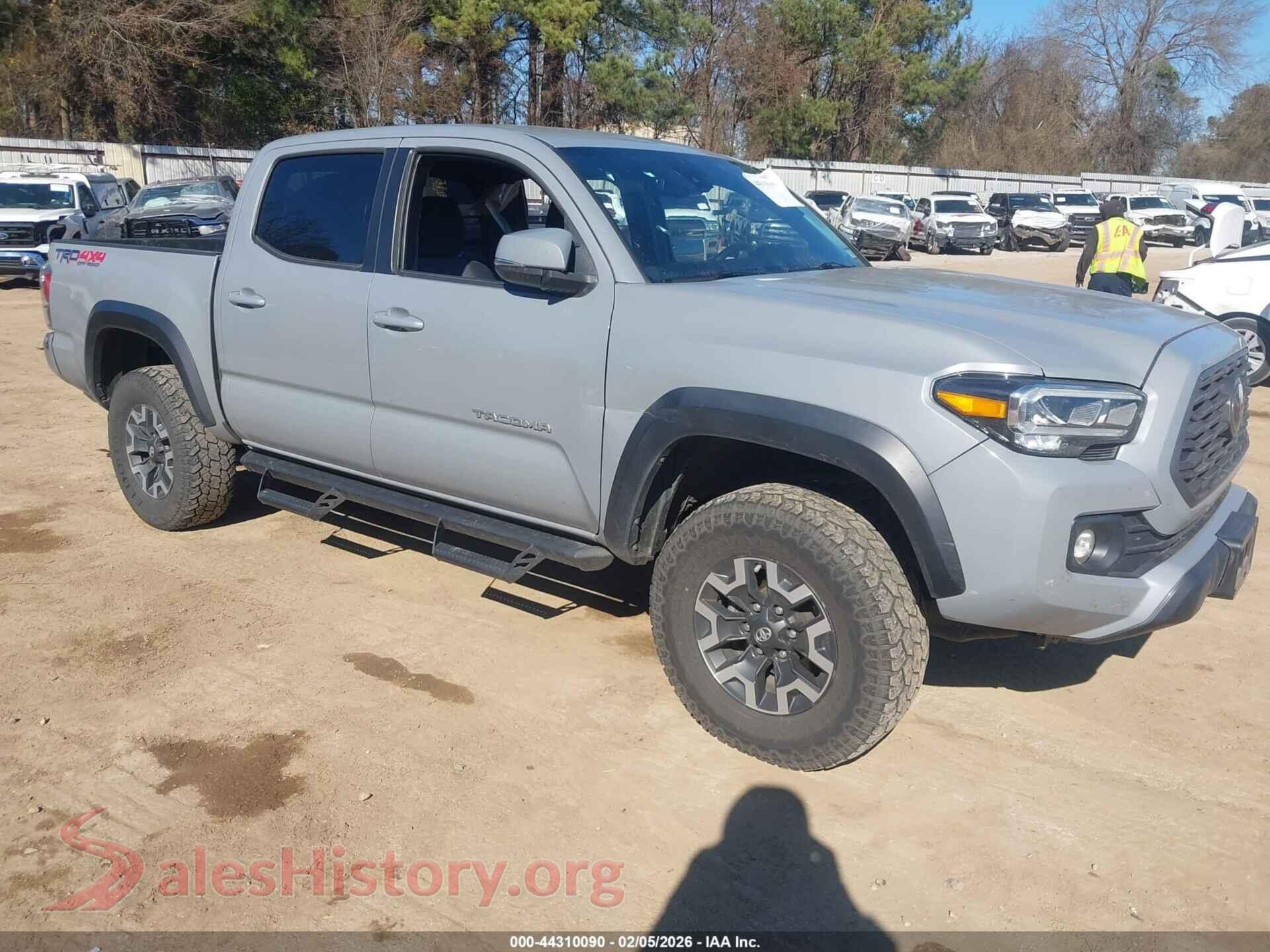 2020 TOYOTA TACOMA — VIN 3TMCZ5AN5LM368749