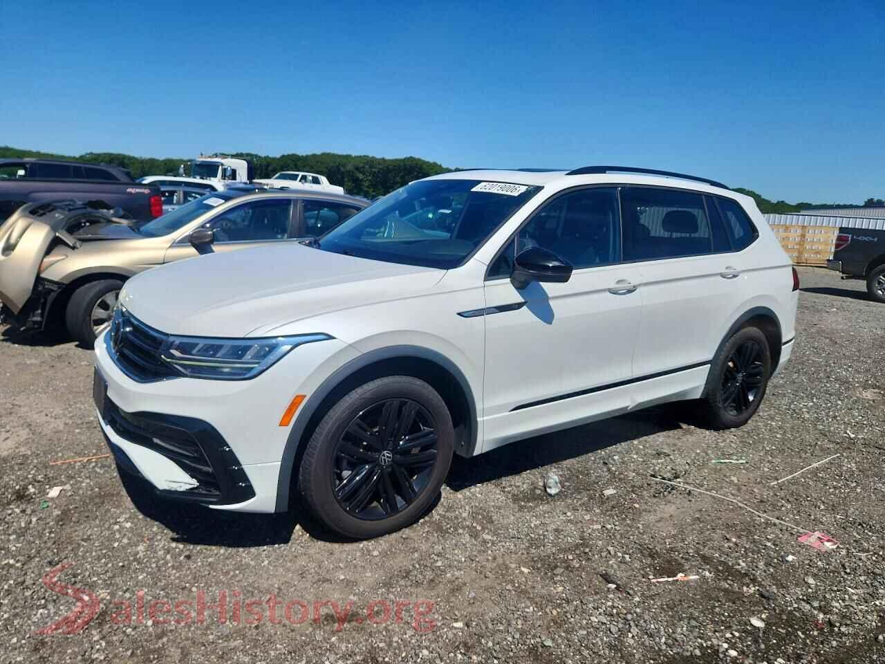 2022 VOLKSWAGEN TIGUAN — VIN 3VV8B7AX9NM057840
