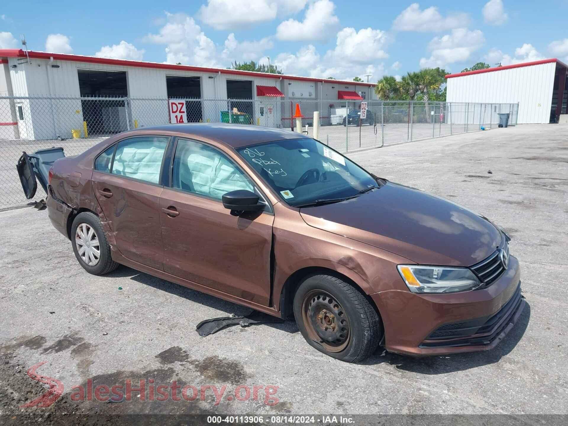 2016 VOLKSWAGEN JETTA — VIN 3VW267AJ6GM392784
