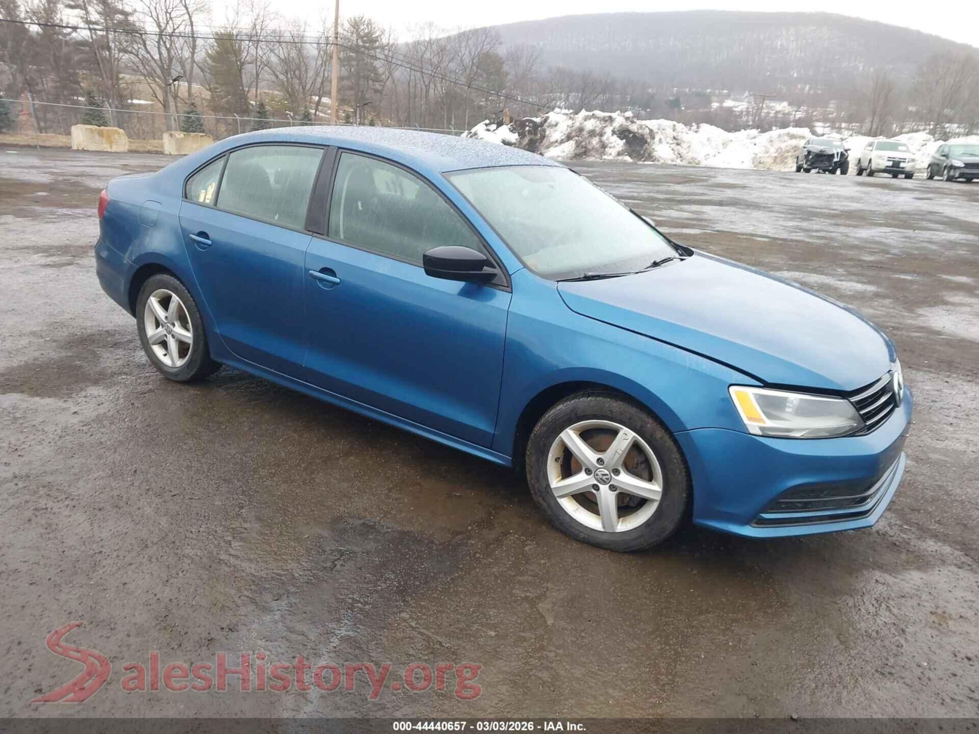 2016 VOLKSWAGEN JETTA — VIN 3VW267AJ7GM372415