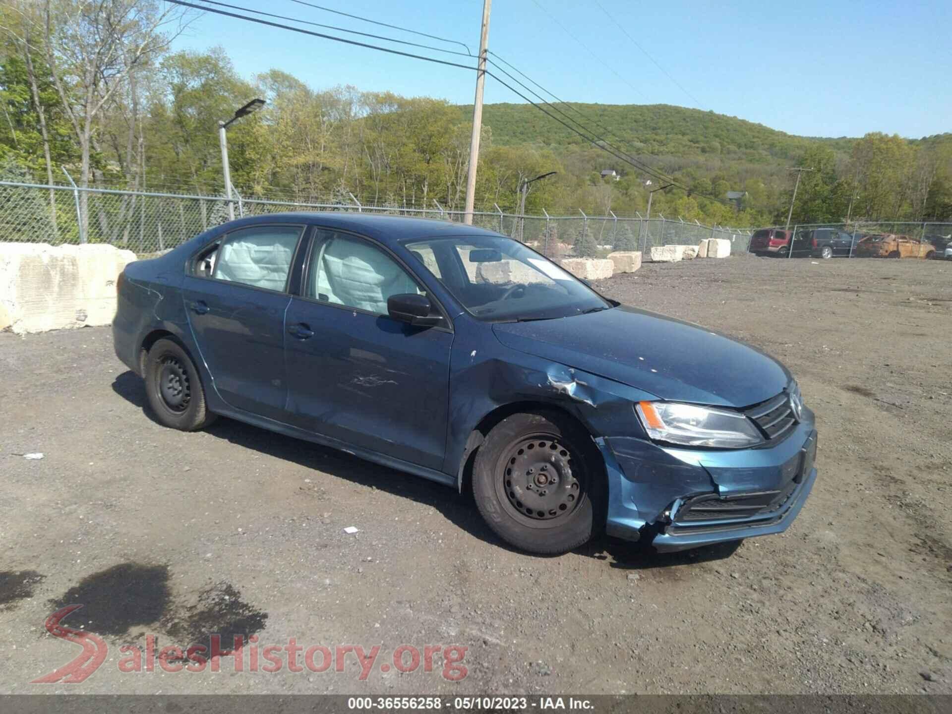 2016 VOLKSWAGEN JETTA SEDAN — VIN 3VW267AJXGM393727