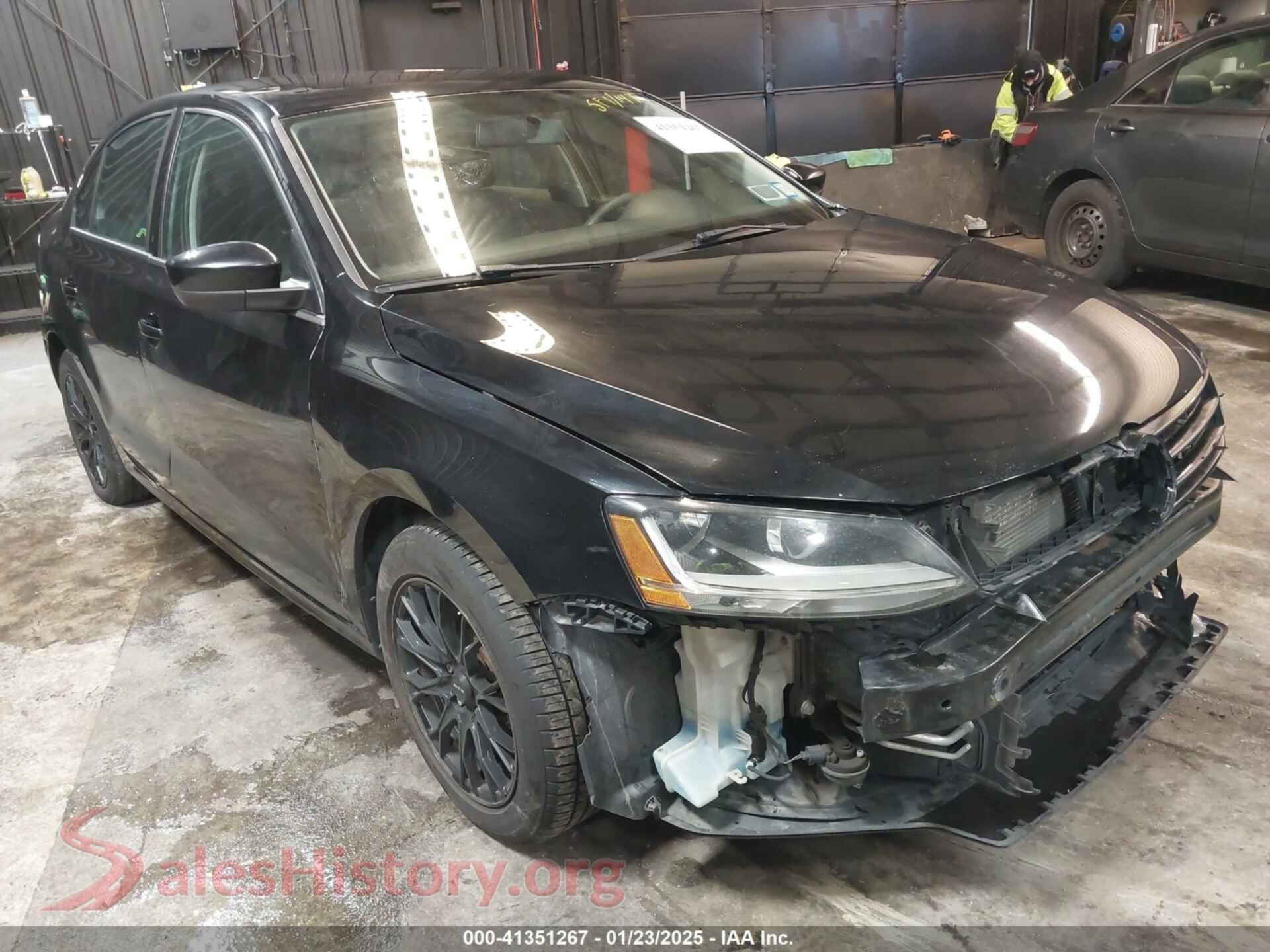 2017 VOLKSWAGEN JETTA — VIN 3VW2B7AJ7HM205954