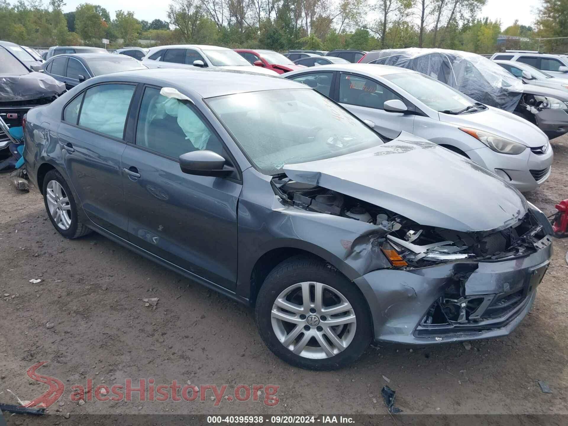 2018 VOLKSWAGEN JETTA — VIN 3VW2B7AJ7JM214711