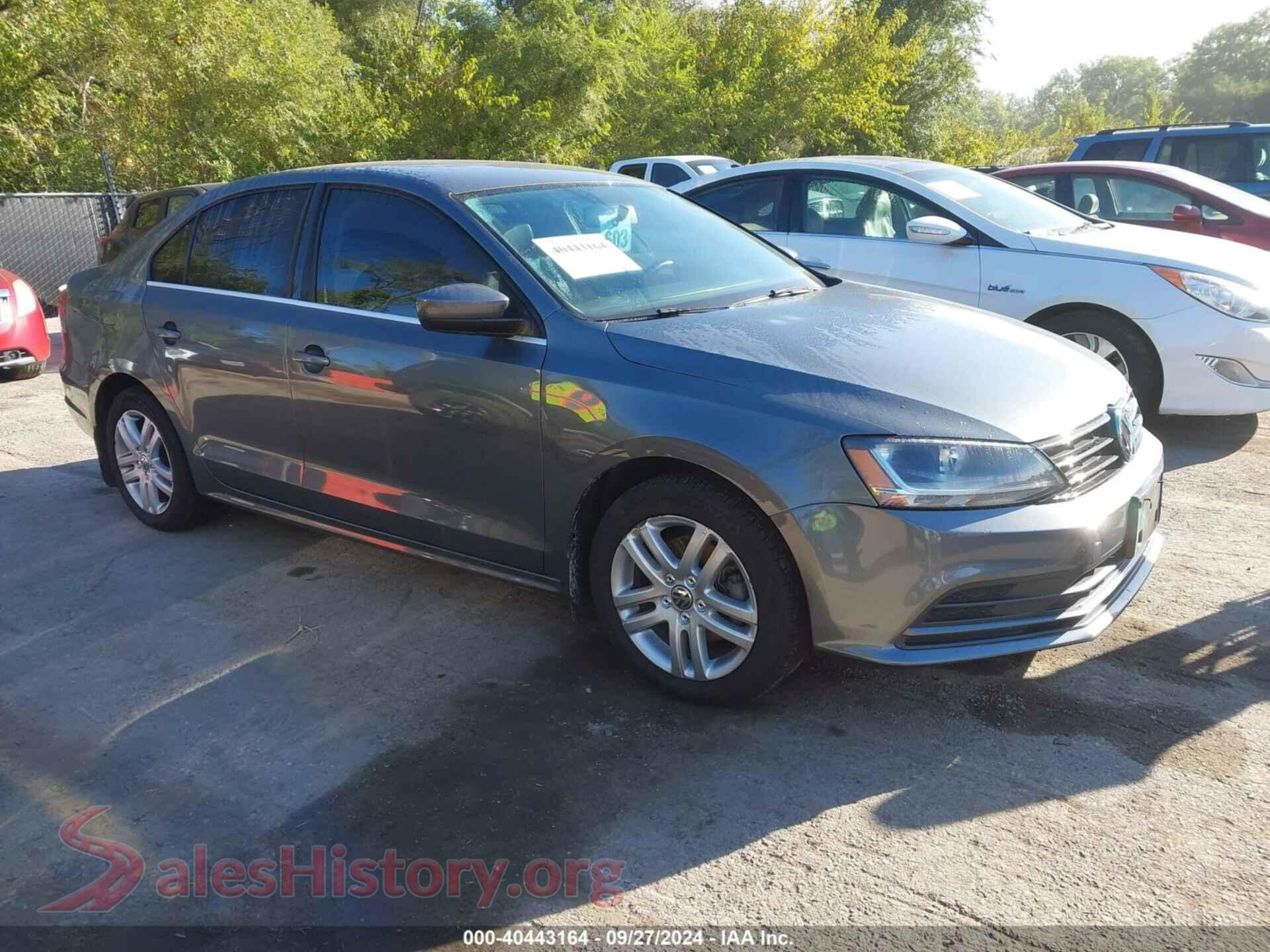 2017 VOLKSWAGEN JETTA — VIN 3VW2B7AJ8HM228255