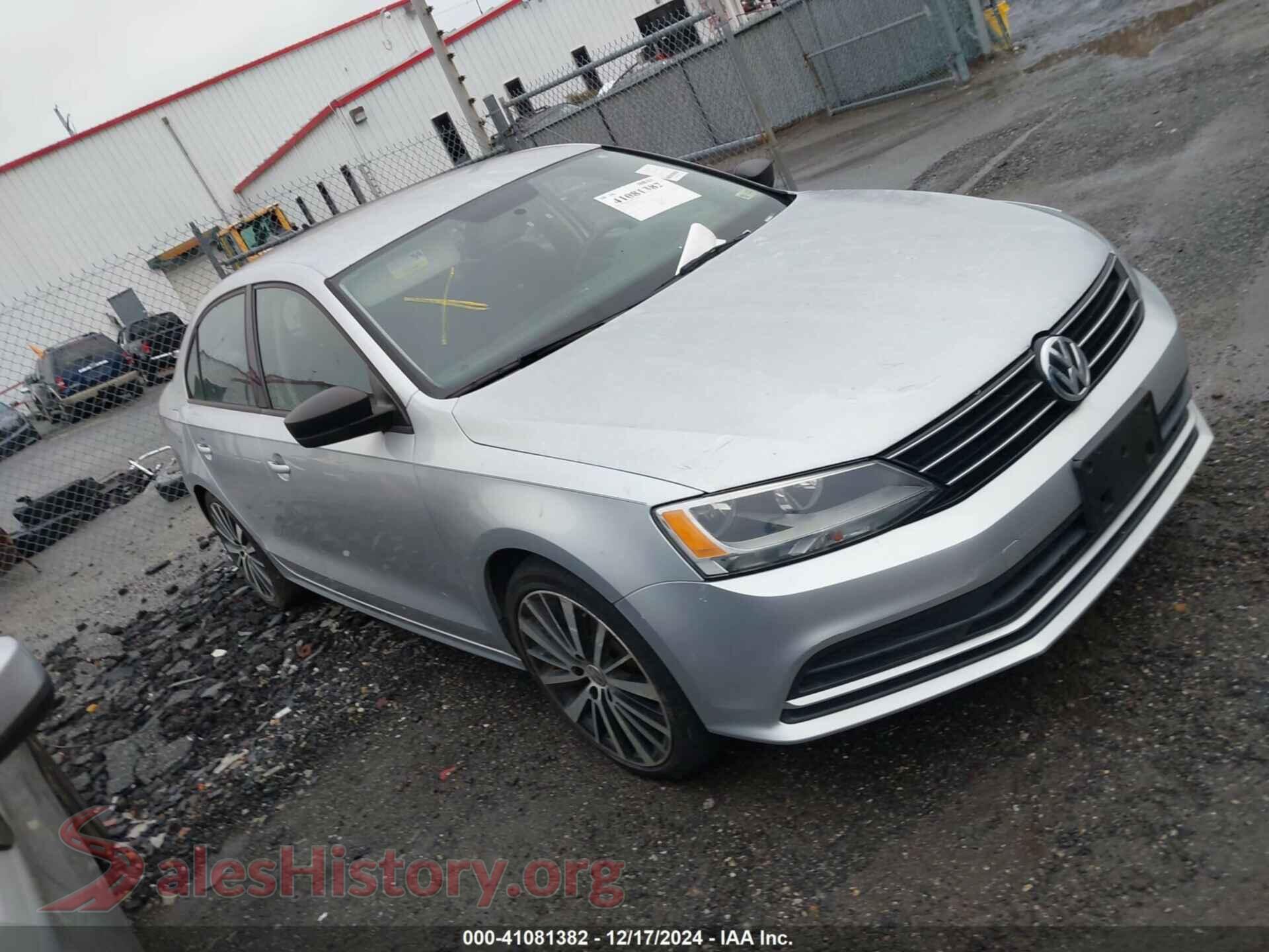 2015 VOLKSWAGEN JETTA — VIN 3VW2K7AJ9FM277784