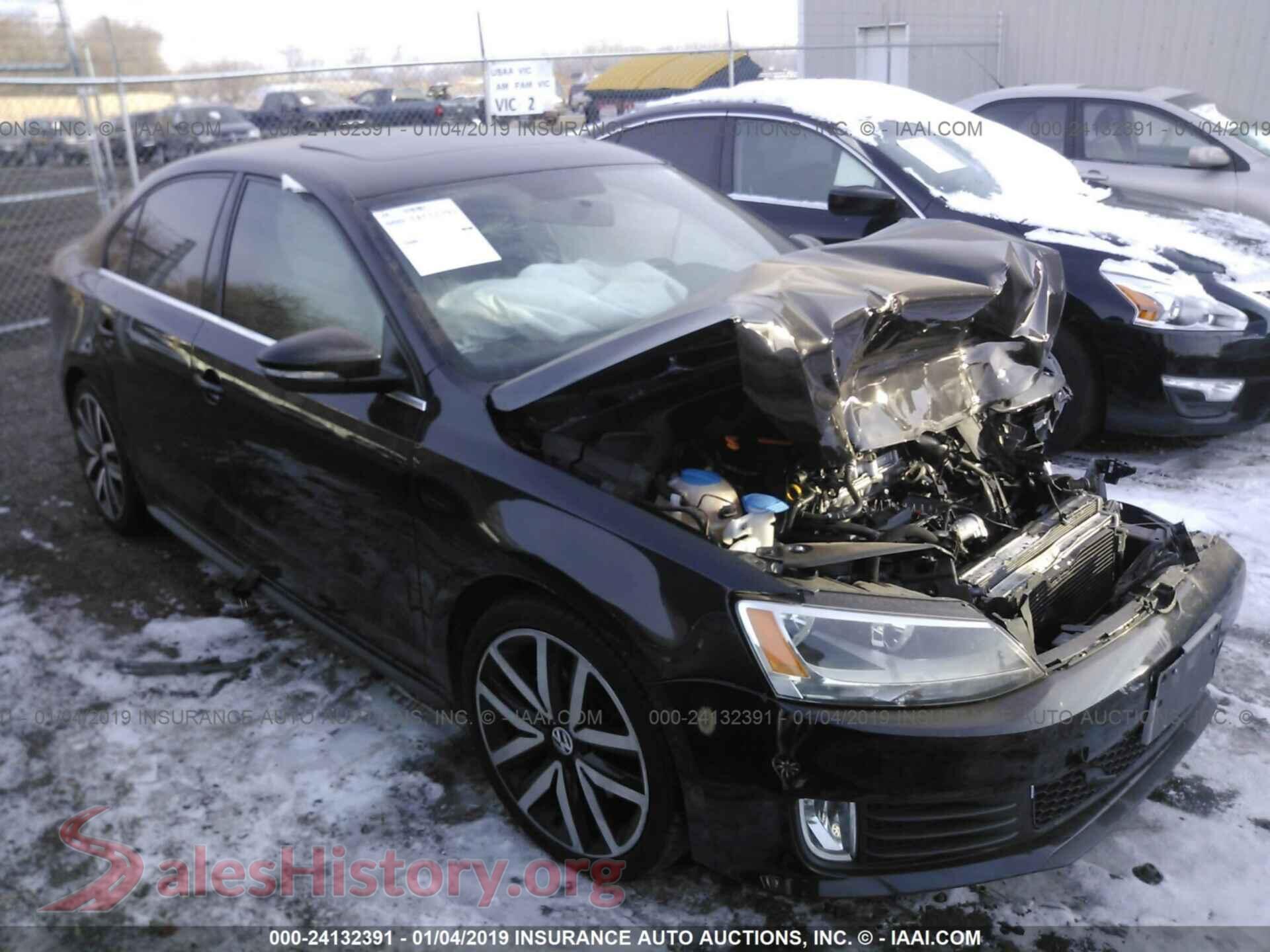 2014 VOLKSWAGEN JETTA — VIN 3VW4T7AJ8EM352947