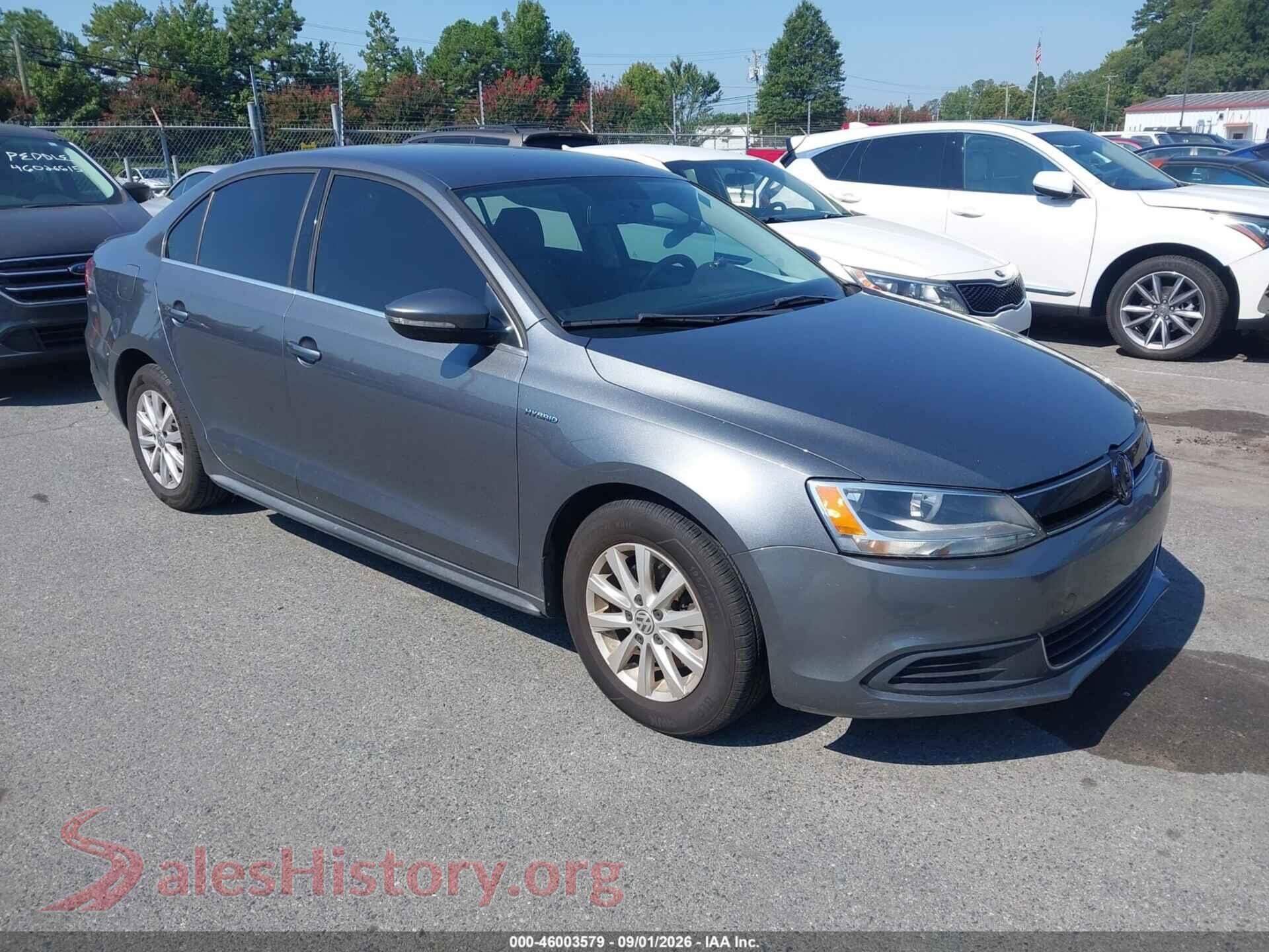 2013 VOLKSWAGEN JETTA HYBRID — VIN 3VW637AJ6DM280234